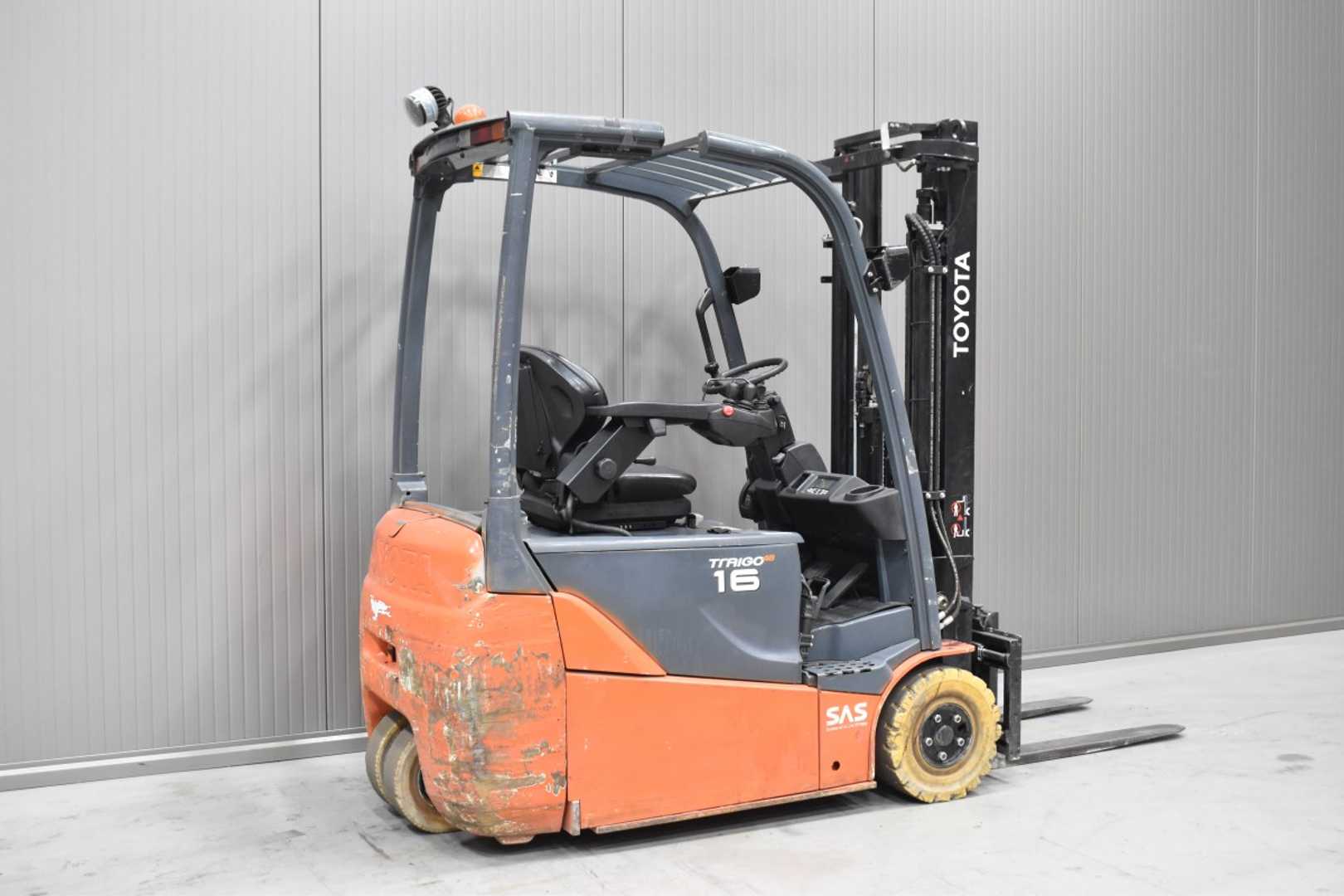 Used Forklift Toyota 8FBET16 /58014/ 3 ratų šakinis krautuvas (Image 4) Used Forklift Toyota 8FBET16 /58014/ 3 ratų šakinis krautuvas (Image 4)