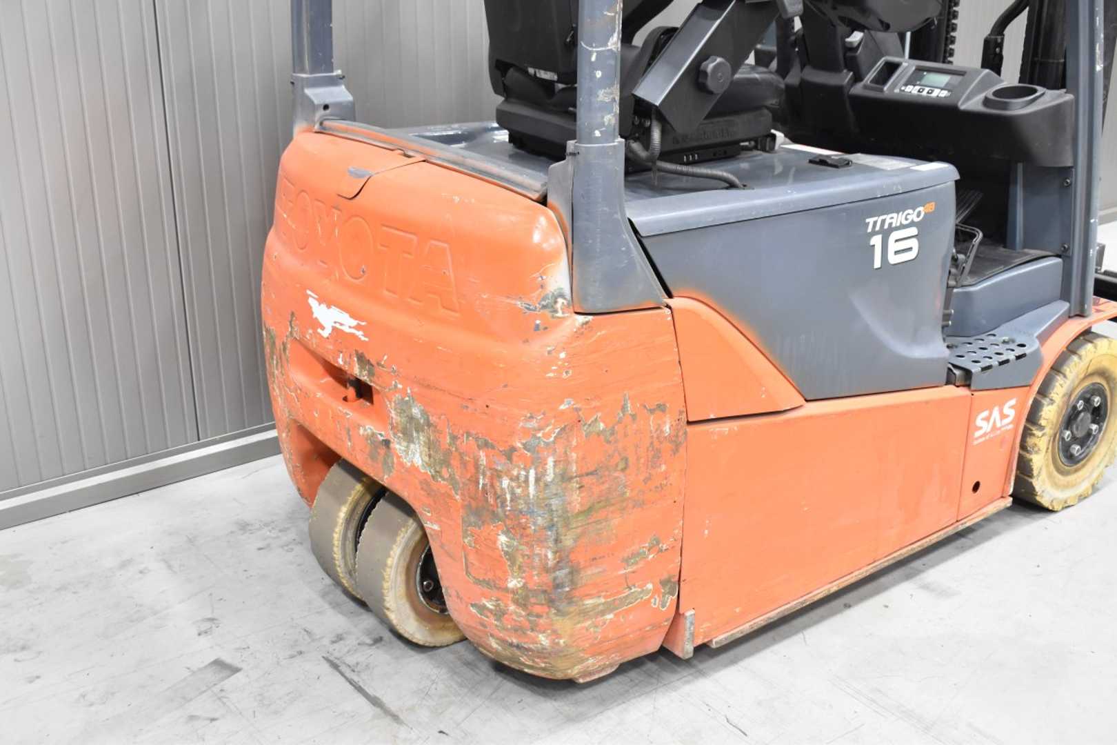 Used Forklift Toyota 8FBET16 /58014/ 3 ratų šakinis krautuvas (Image 8) Used Forklift Toyota 8FBET16 /58014/ 3 ratų šakinis krautuvas (Image 8)