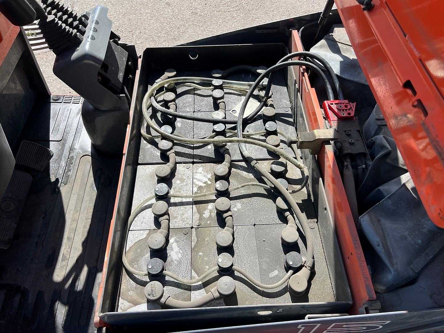 Used Forklift Toyota 7FBEST15 - 4510mm 3 ratų šakinis krautuvas (Image 9) Used Forklift Toyota 7FBEST15 - 4510mm 3 ratų šakinis krautuvas (Image 9)