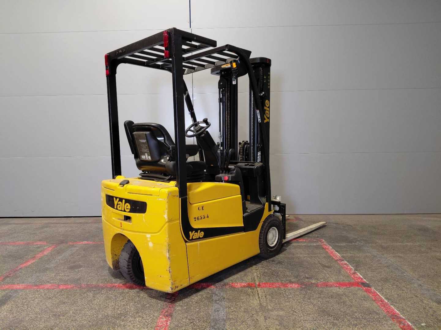 Used Forklift Yale ERP15VC 3 ratų šakinis krautuvas (Image 3) Used Forklift Yale ERP15VC 3 ratų šakinis krautuvas (Image 3)