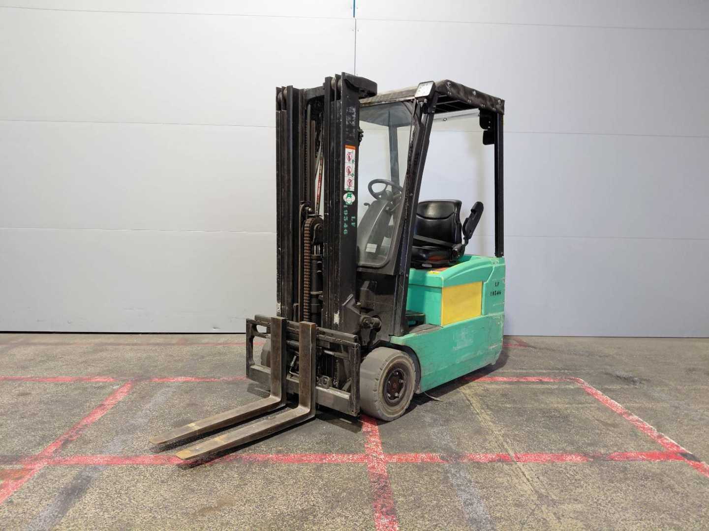 Used Forklift Yale ERP16 ATF 3 ratų šakinis krautuvas (Image 14)