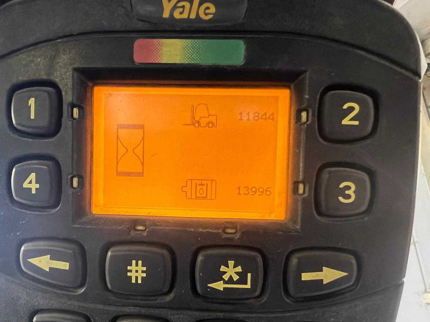 Used Forklift Yale ERP16VT SWB E2130 - 4900mm 3 ratų šakinis krautuvas (Image 8) Used Forklift Yale ERP16VT SWB E2130 - 4900mm 3 ratų šakinis krautuvas (Image 8)