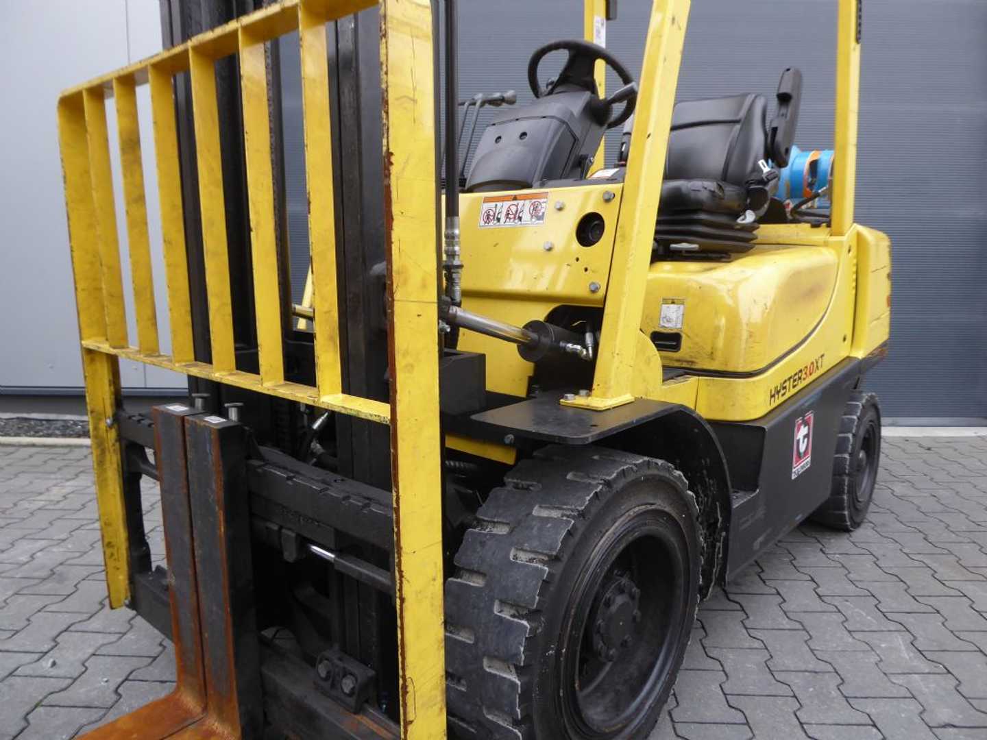 Used Forklift Hyster H3.0XT 4 ratų šakinis krautuvas (Image 2) Used Forklift Hyster H3.0XT 4 ratų šakinis krautuvas (Image 2)