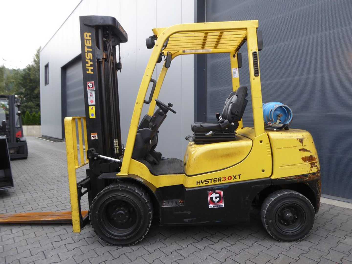 Used Forklift Hyster H3.0XT 4 ratų šakinis krautuvas (Image 4) Used Forklift Hyster H3.0XT 4 ratų šakinis krautuvas (Image 4)