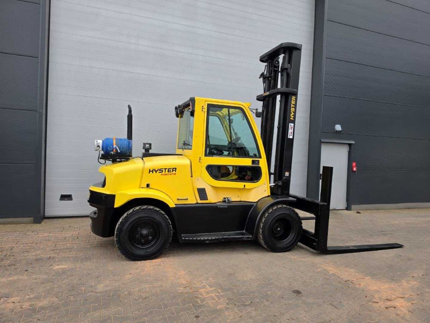 Used Forklift Hyster H7.0FT 4 ratų šakinis krautuvas (Image 2) Used Forklift Hyster H7.0FT 4 ratų šakinis krautuvas (Image 2)