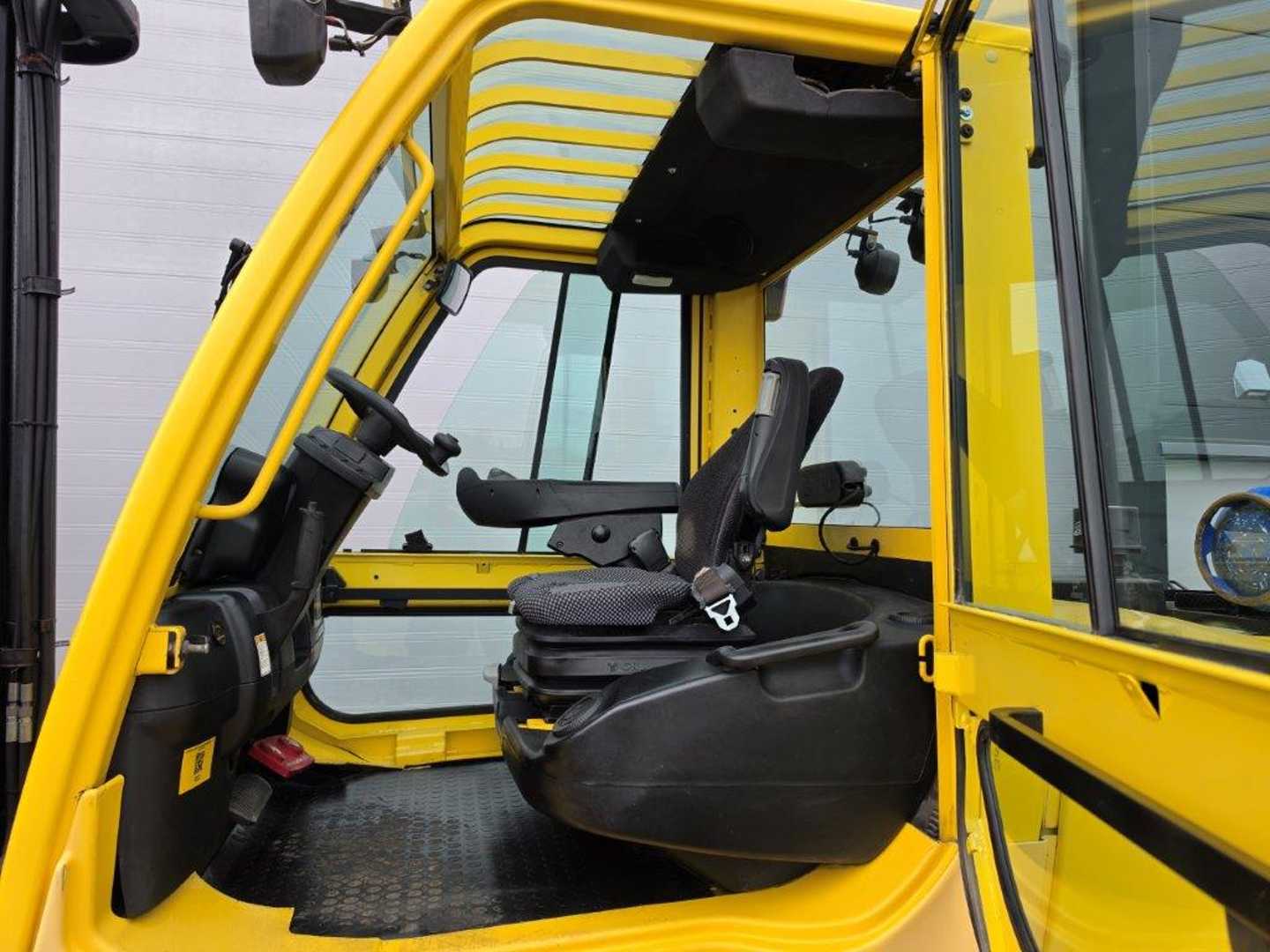Used Forklift Hyster H7.0FT 4 ratų šakinis krautuvas (Image 5) Used Forklift Hyster H7.0FT 4 ratų šakinis krautuvas (Image 5)