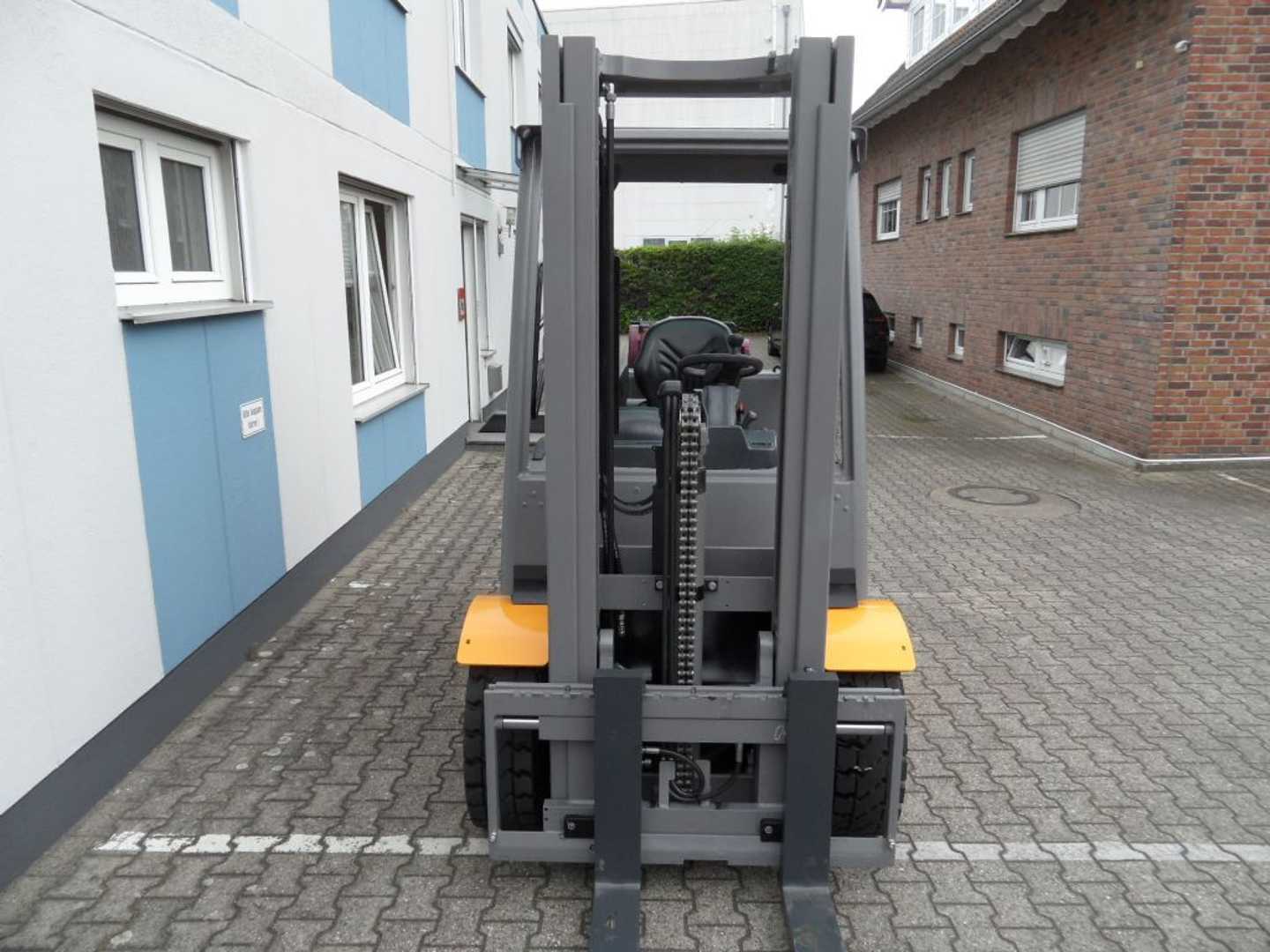 Used Forklift Jungheinrich TFG 430s - Freihub - aufgearbeitet - wenig Stunden 4 ratų šakinis krautuvas (Image 10)