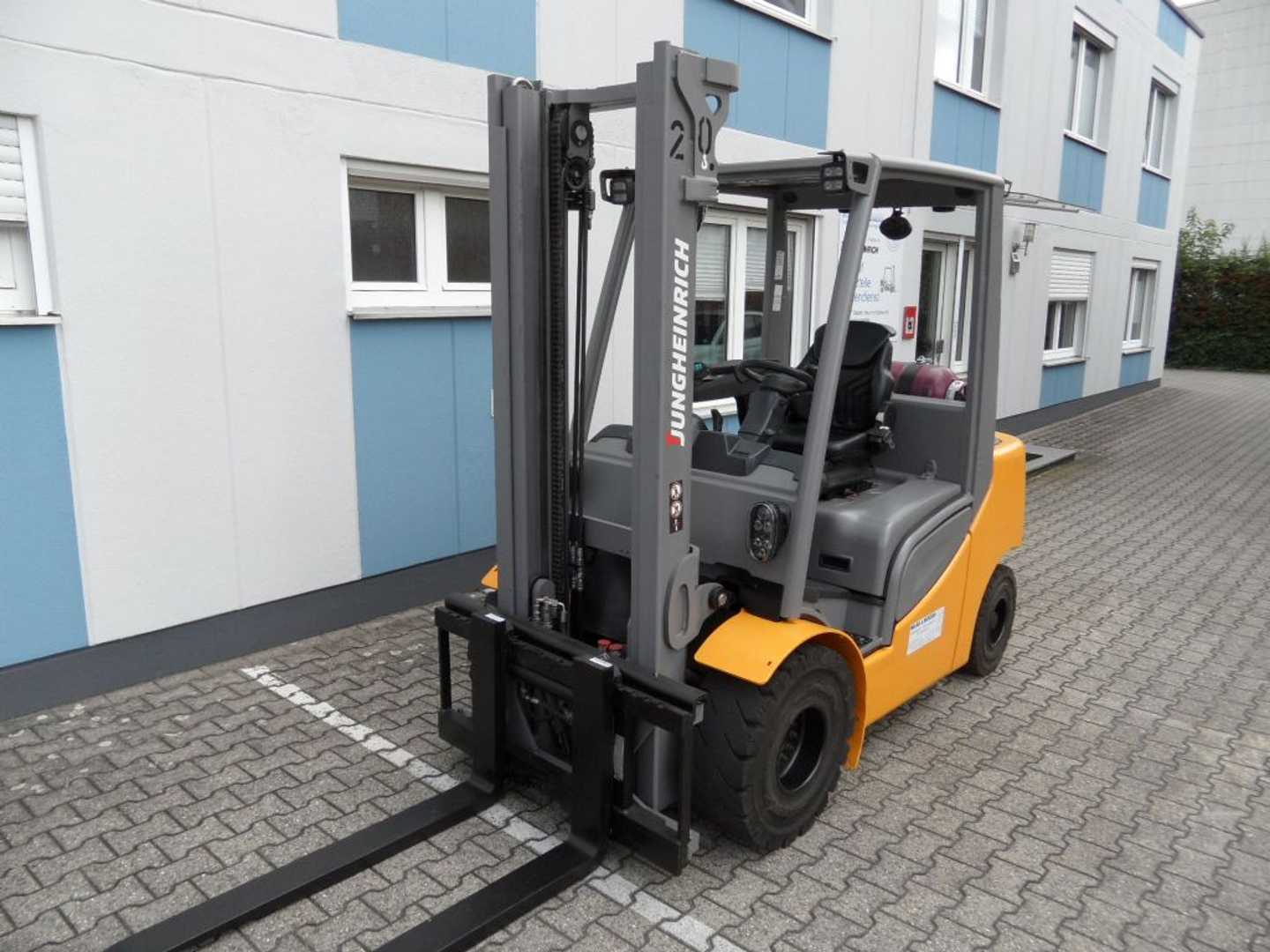 Used Forklift Jungheinrich TFG 430s - Beleuchtung - Dachscheibe -ZH2 4 ratų šakinis krautuvas (Image 2) Used Forklift Jungheinrich TFG 430s - Beleuchtung - Dachscheibe -ZH2 4 ratų šakinis krautuvas (Image 2)