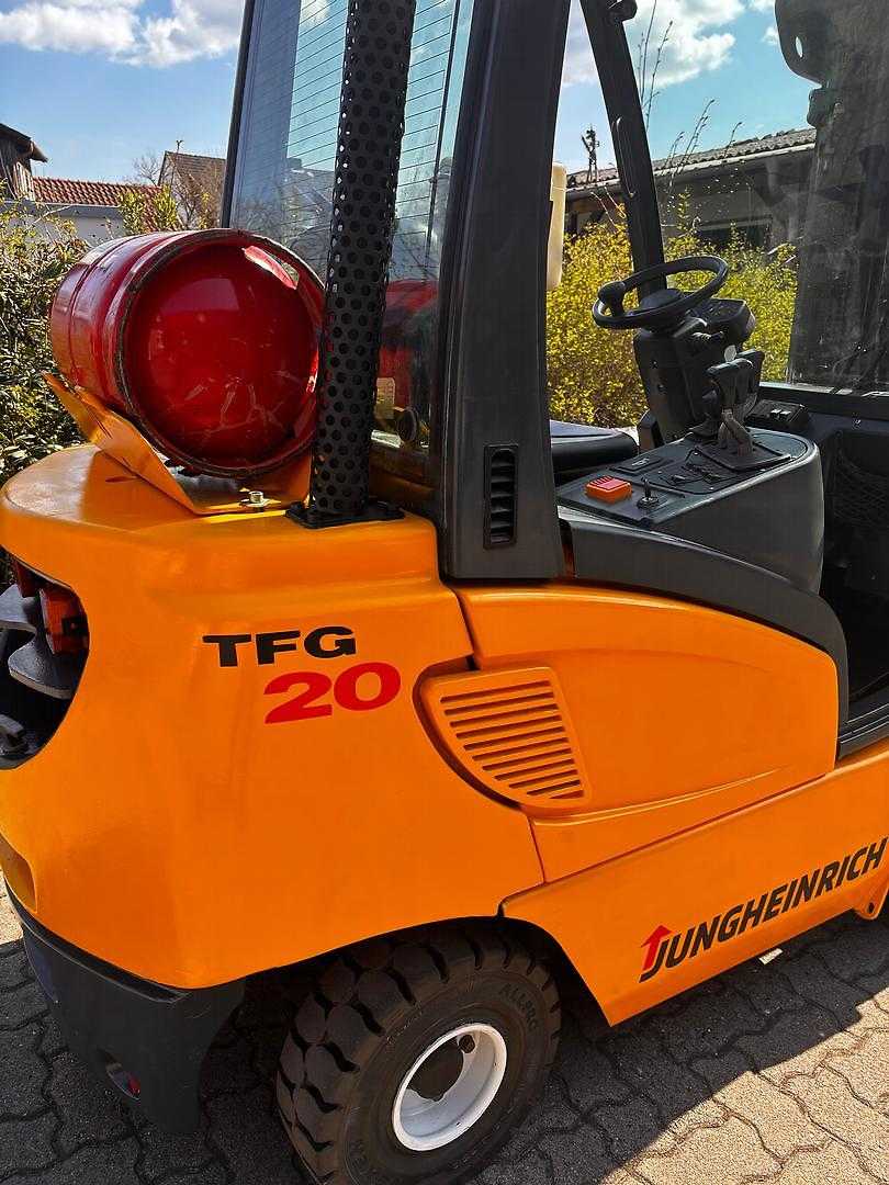 Used Forklift Jungheinrich TFG 20 4 ratų šakinis krautuvas (Image 2) Used Forklift Jungheinrich TFG 20 4 ratų šakinis krautuvas (Image 2)