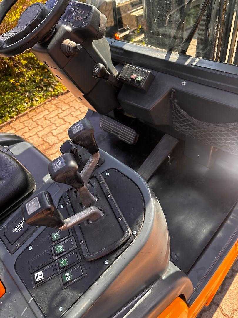 Used Forklift Jungheinrich TFG 20 4 ratų šakinis krautuvas (Image 13) Used Forklift Jungheinrich TFG 20 4 ratų šakinis krautuvas (Image 13)