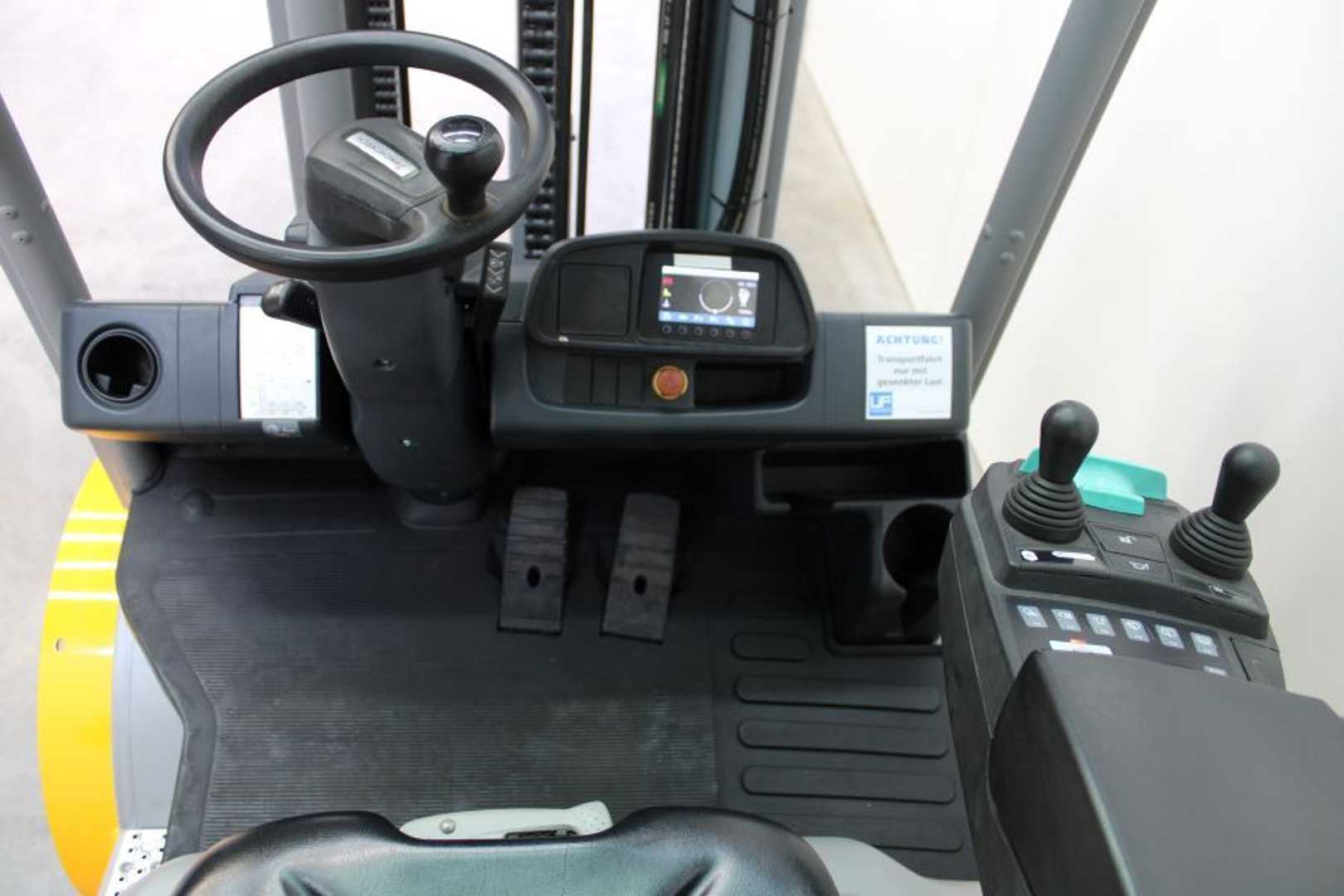 Used Forklift Jungheinrich TFG 430s / 470 DZ 4 ratų šakinis krautuvas (Image 9) Used Forklift Jungheinrich TFG 430s / 470 DZ 4 ratų šakinis krautuvas (Image 9)
