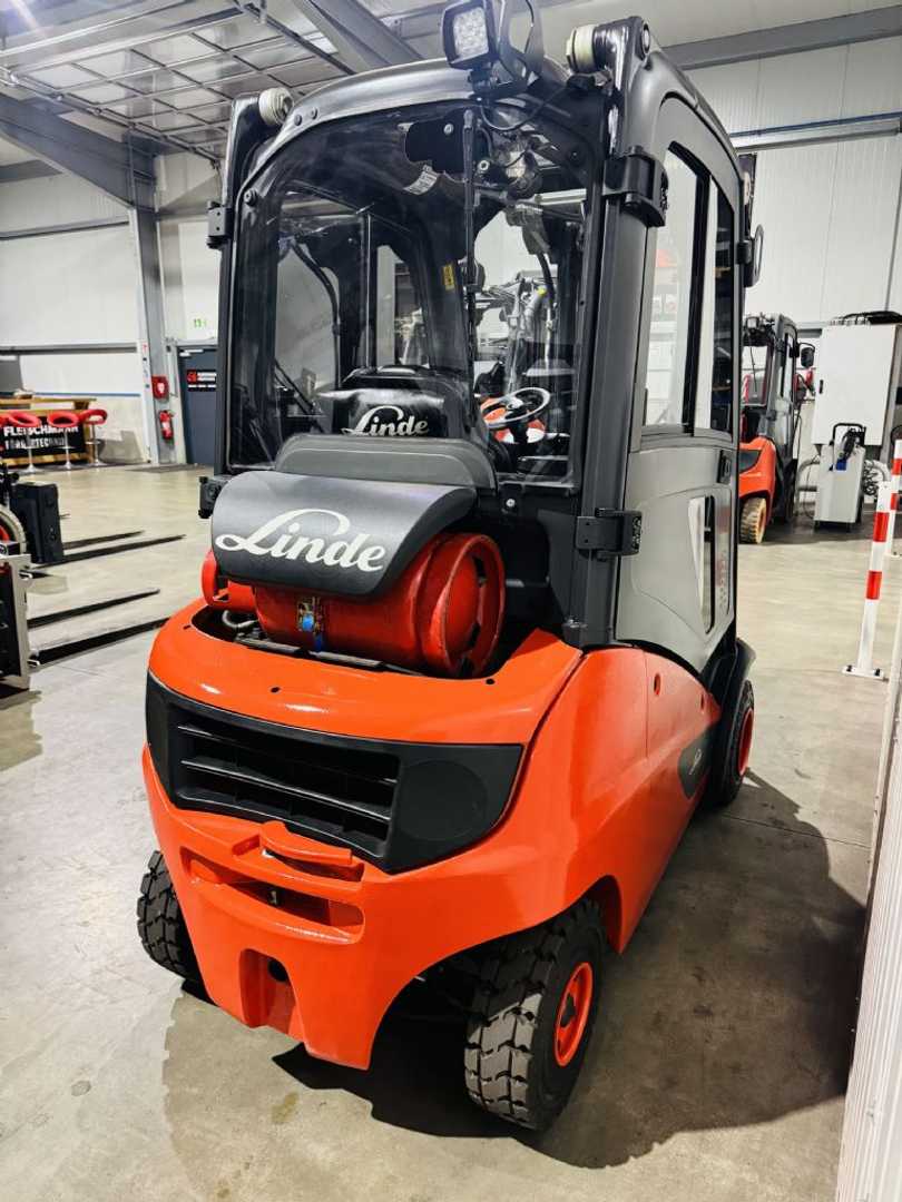 Used Forklift Linde H 20 T-01 EVO Triplex Kabine 4 ratų šakinis krautuvas (Image 4)