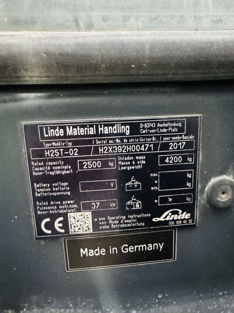 Used Forklift Linde H 25 T-02 EVO Triplex Kabine STVO ZVG 4 ratų šakinis krautuvas (Image 6) Used Forklift Linde H 25 T-02 EVO Triplex Kabine STVO ZVG 4 ratų šakinis krautuvas (Image 6)