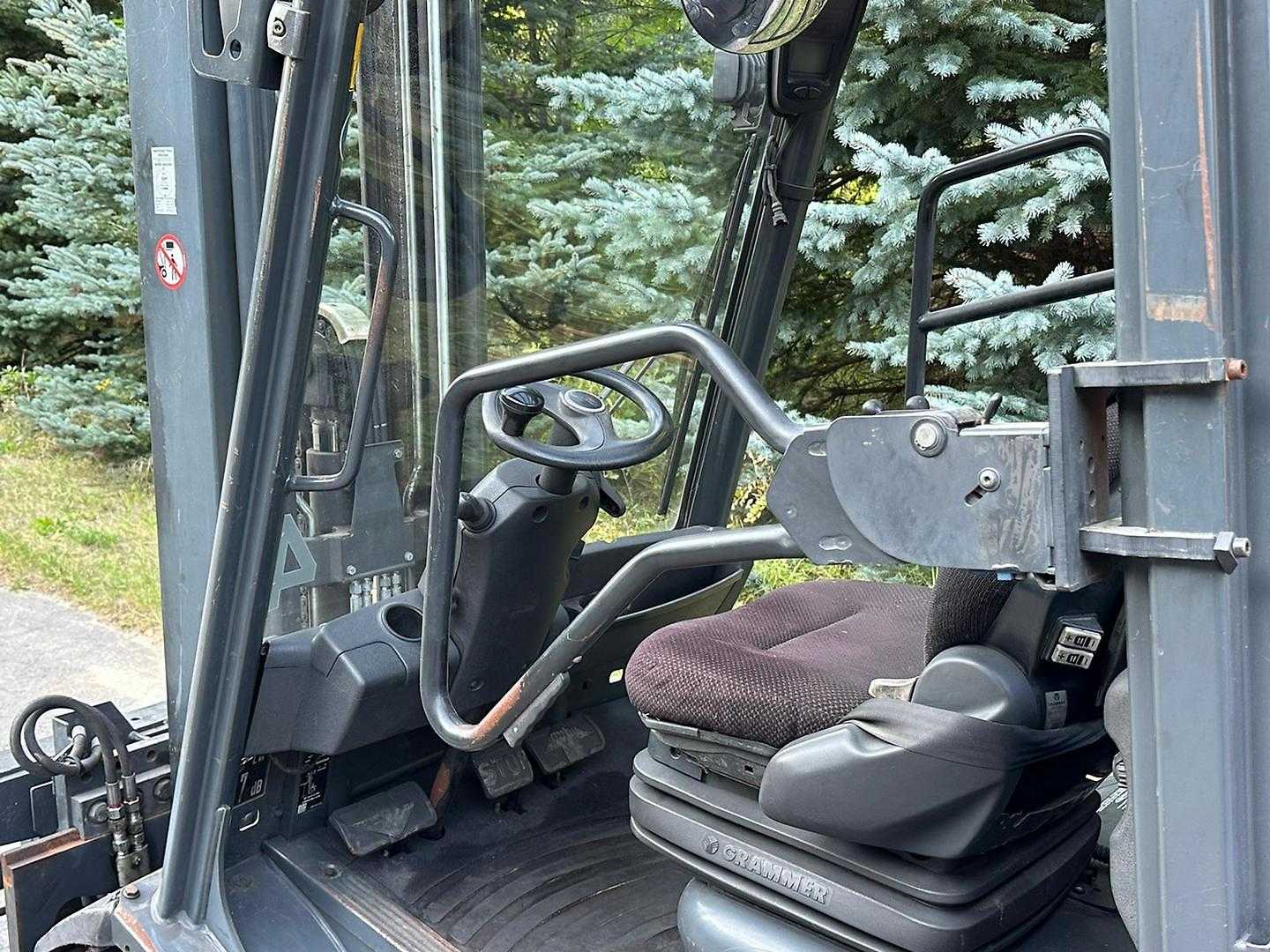 Used Forklift Linde H35T 4 ratų šakinis krautuvas (Image 6) Used Forklift Linde H35T 4 ratų šakinis krautuvas (Image 6)