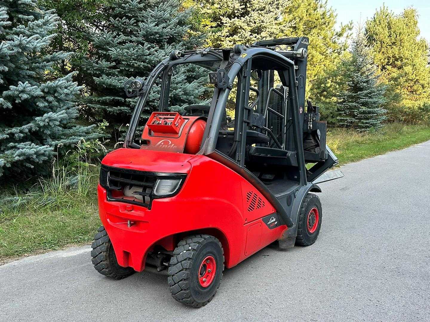 Used Forklift Linde H35T 4 ratų šakinis krautuvas (Image 8) Used Forklift Linde H35T 4 ratų šakinis krautuvas (Image 8)
