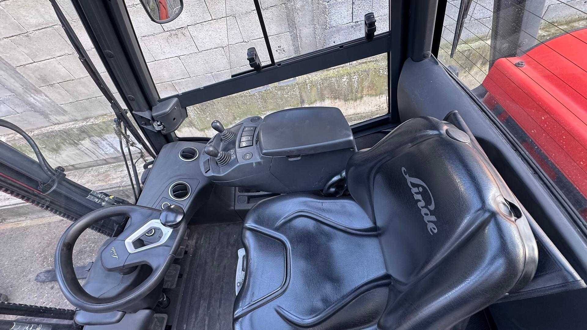 Used Forklift Linde H25T 4 ratų šakinis krautuvas (Image 4) Used Forklift Linde H25T 4 ratų šakinis krautuvas (Image 4)