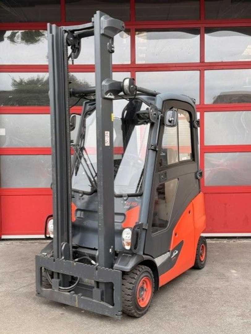 Used Forklift Linde H16T 4 ratų šakinis krautuvas (Image 1) Used Forklift Linde H16T 4 ratų šakinis krautuvas (Image 1)
