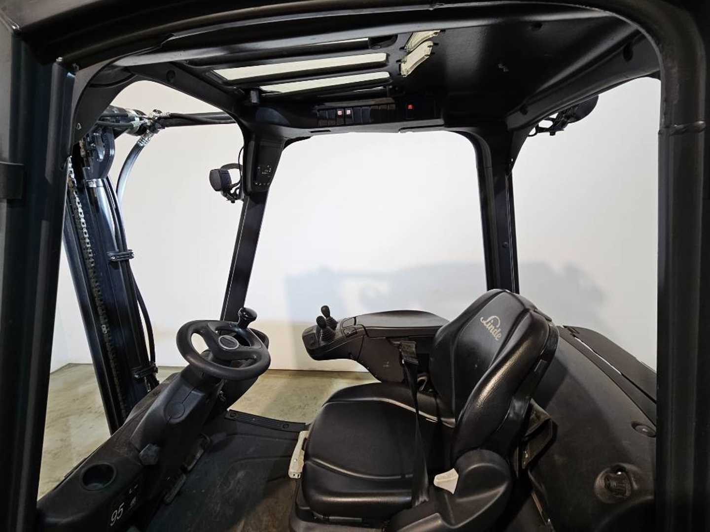 Used Forklift Linde H18T 4 ratų šakinis krautuvas (Image 8)