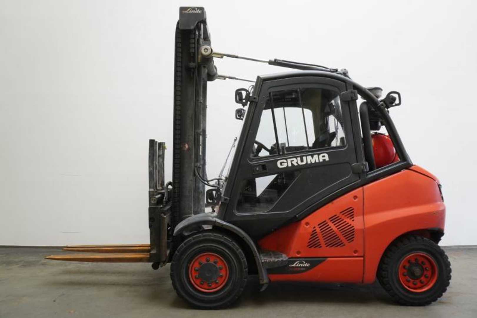 Used Forklift Linde H 45 T EVO 394-02 4 ratų šakinis krautuvas (Image 4) Used Forklift Linde H 45 T EVO 394-02 4 ratų šakinis krautuvas (Image 4)