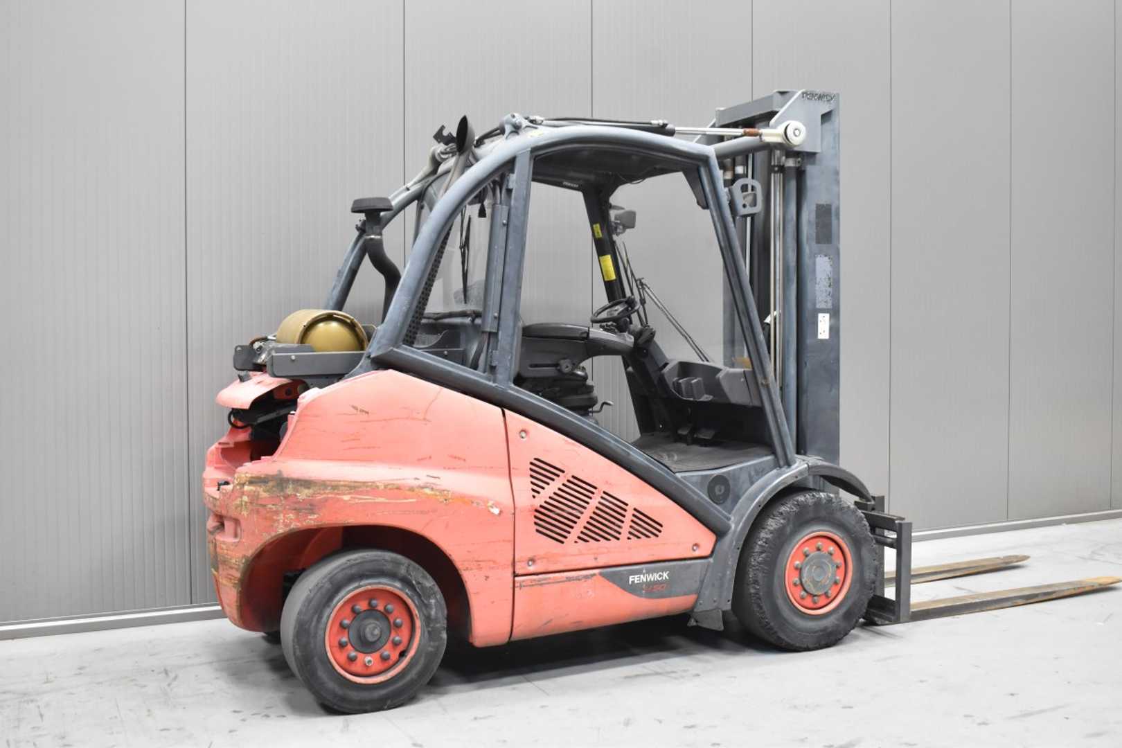 Used Forklift Linde H 50 T - 01 /58132/ 4 ratų šakinis krautuvas (Image 4) Used Forklift Linde H 50 T - 01 /58132/ 4 ratų šakinis krautuvas (Image 4)