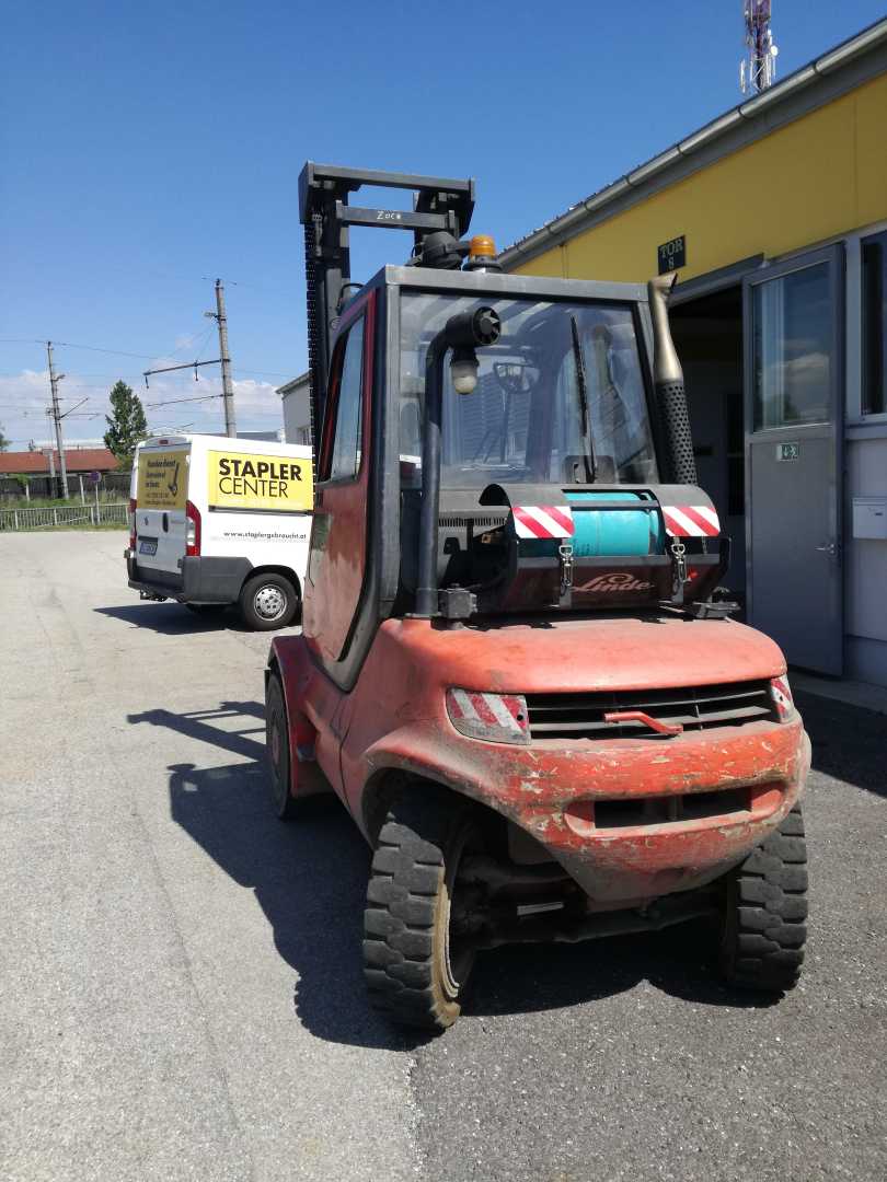 Used Forklift Linde H45T-04-600 4 ratų šakinis krautuvas (Image 2) Used Forklift Linde H45T-04-600 4 ratų šakinis krautuvas (Image 2)