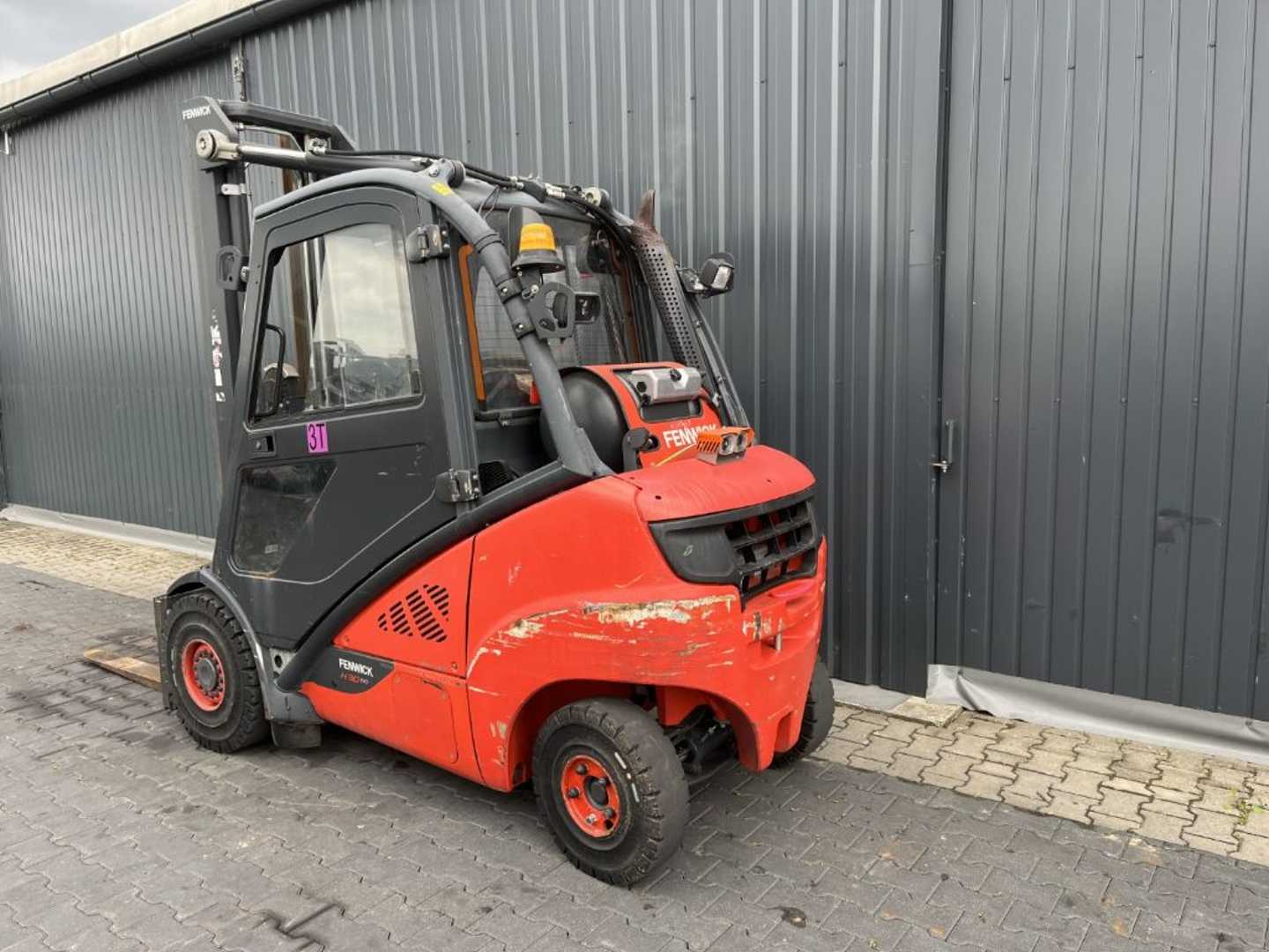 Used Forklift Linde H30T-02 4 ratų šakinis krautuvas (Image 3) Used Forklift Linde H30T-02 4 ratų šakinis krautuvas (Image 3)