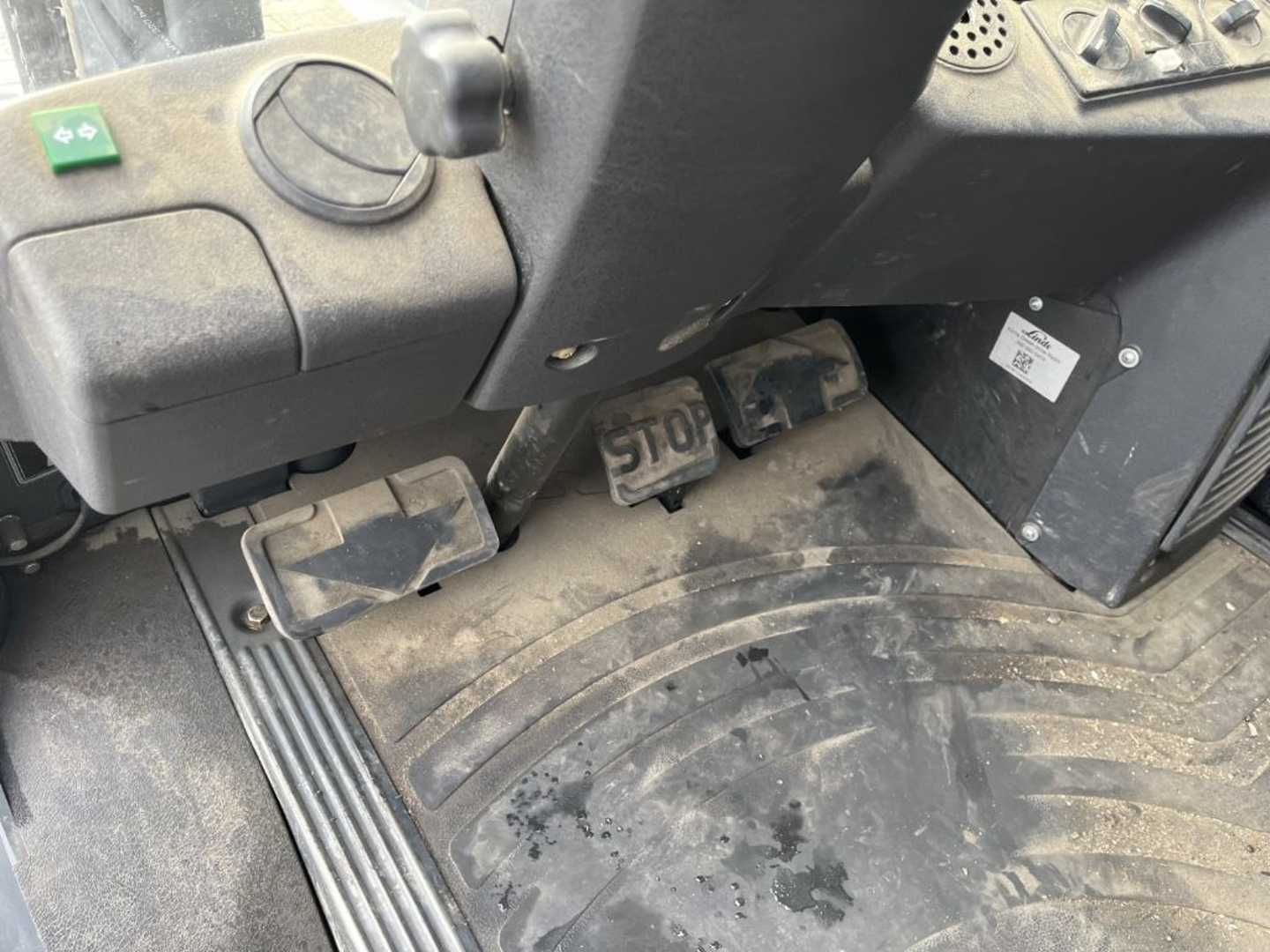Used Forklift Linde H30T-02 4 ratų šakinis krautuvas (Image 9) Used Forklift Linde H30T-02 4 ratų šakinis krautuvas (Image 9)