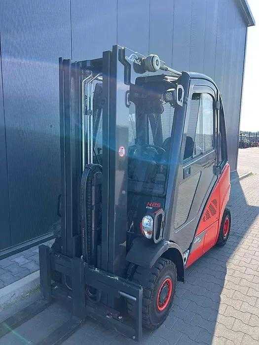 Used Forklift Linde H25T-02 4 ratų šakinis krautuvas (Image 3) Used Forklift Linde H25T-02 4 ratų šakinis krautuvas (Image 3)