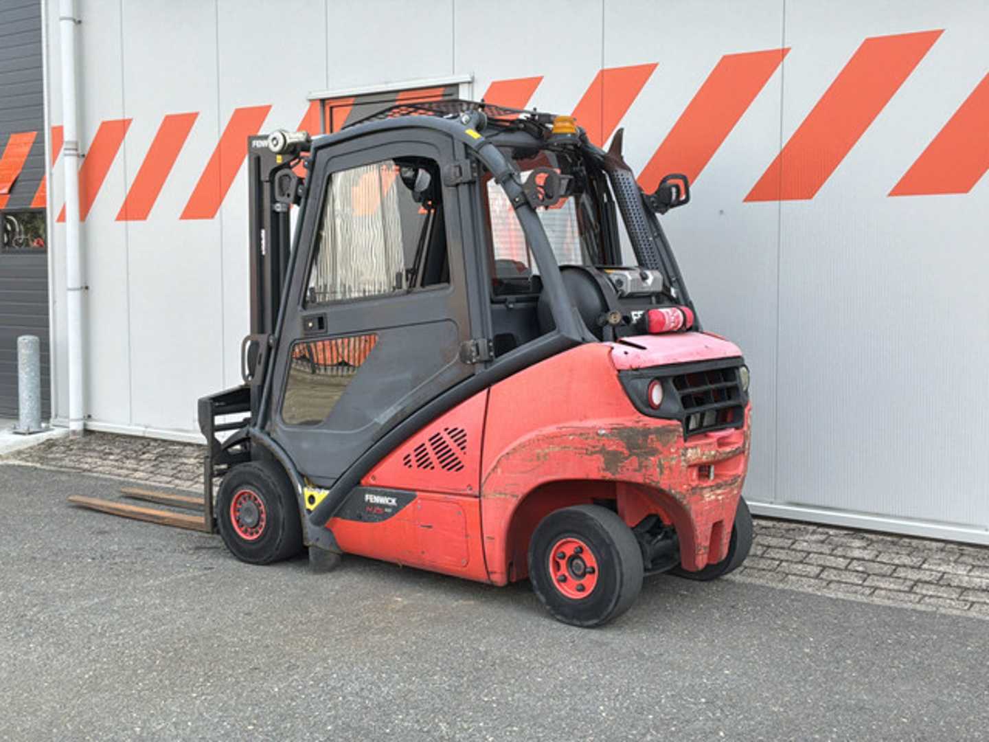 Used Forklift Linde H25T-02 4 ratų šakinis krautuvas (Image 2) Used Forklift Linde H25T-02 4 ratų šakinis krautuvas (Image 2)