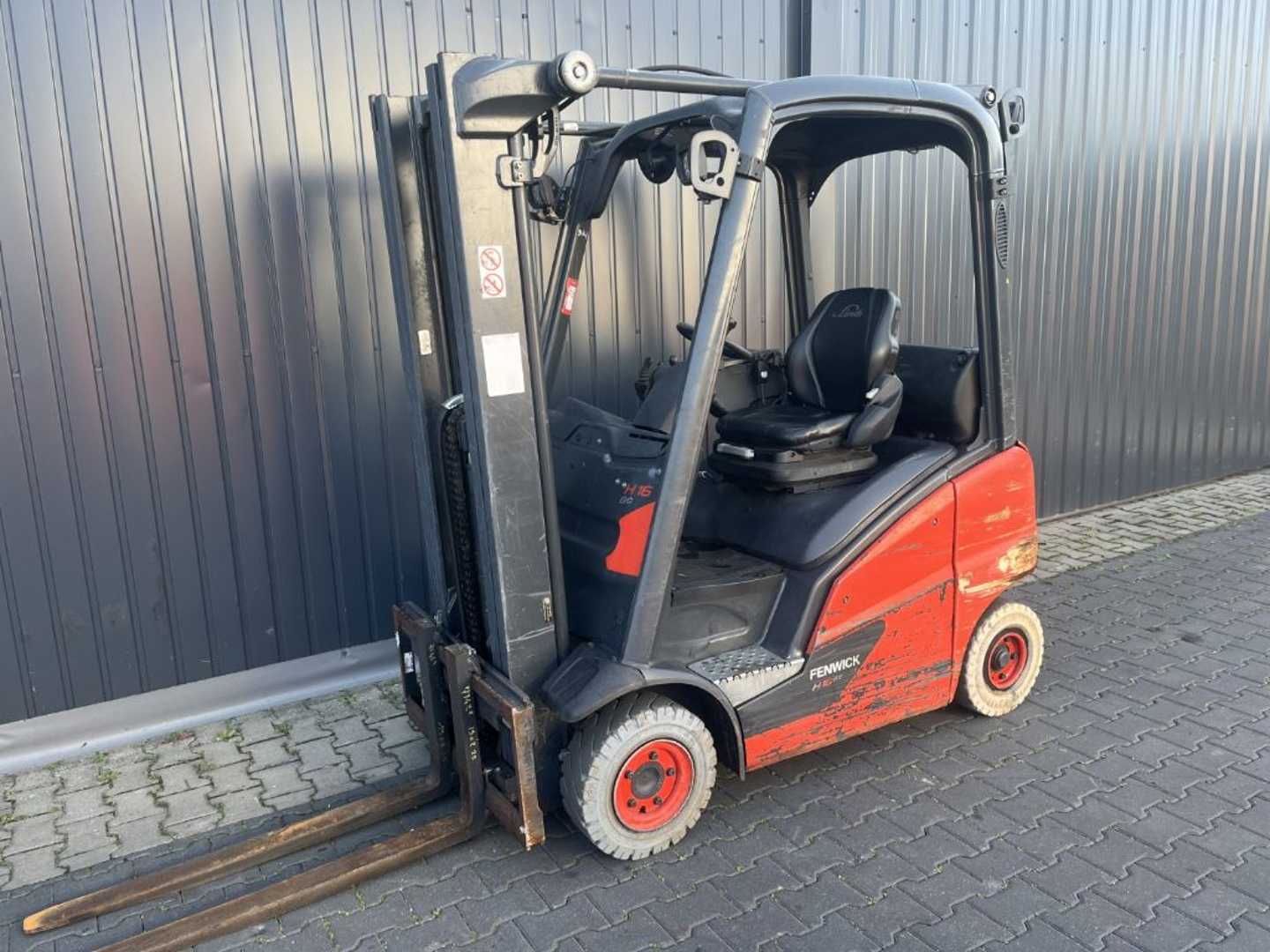 Used Forklift Linde H16T-01 4 ratų šakinis krautuvas (Image 1)