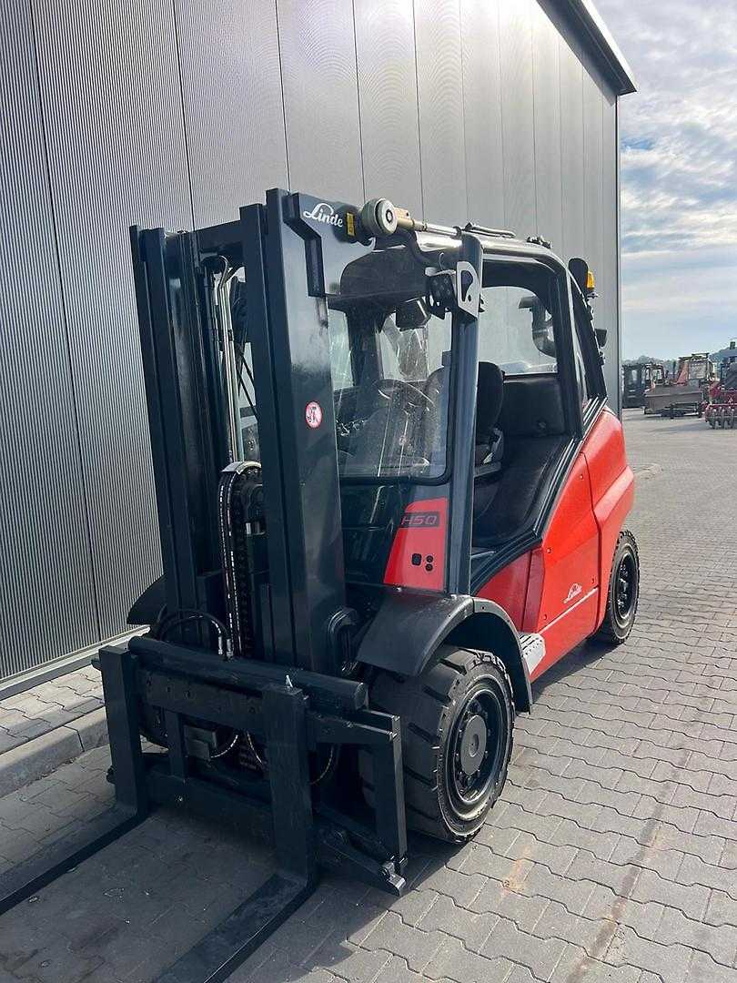 Used Forklift Linde H50T wersja kontener (2,1 m) 4 ratų šakinis krautuvas (Image 2) Used Forklift Linde H50T wersja kontener (2,1 m) 4 ratų šakinis krautuvas (Image 2)