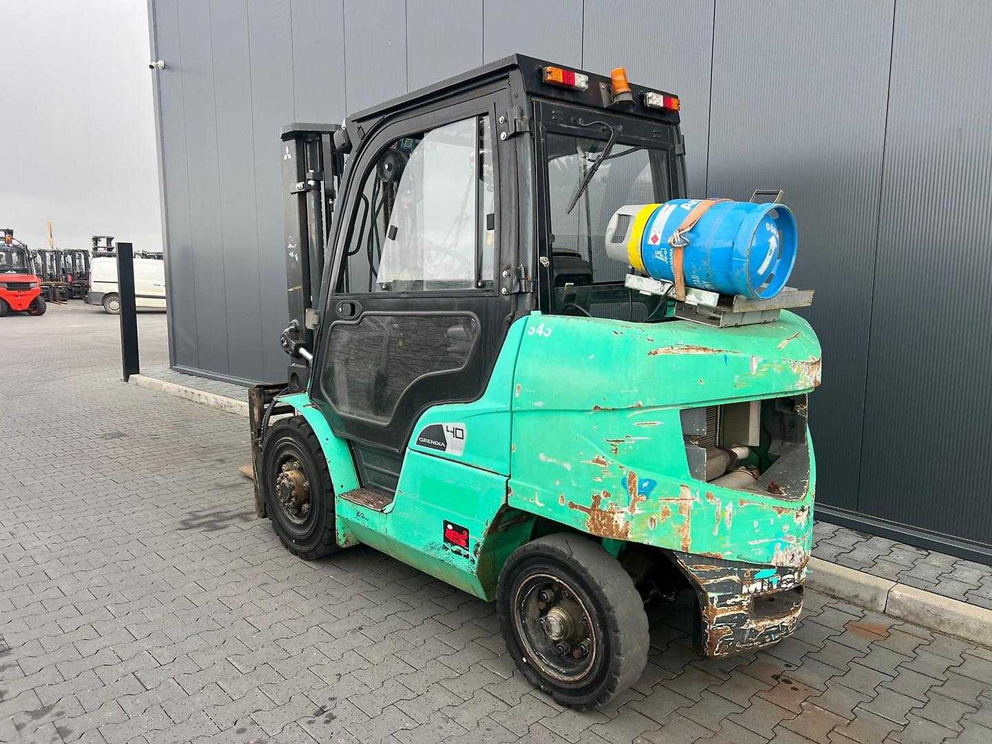 Used Forklift Mitsubishi FG40NT 4 ratų šakinis krautuvas (Image 2) Used Forklift Mitsubishi FG40NT 4 ratų šakinis krautuvas (Image 2)