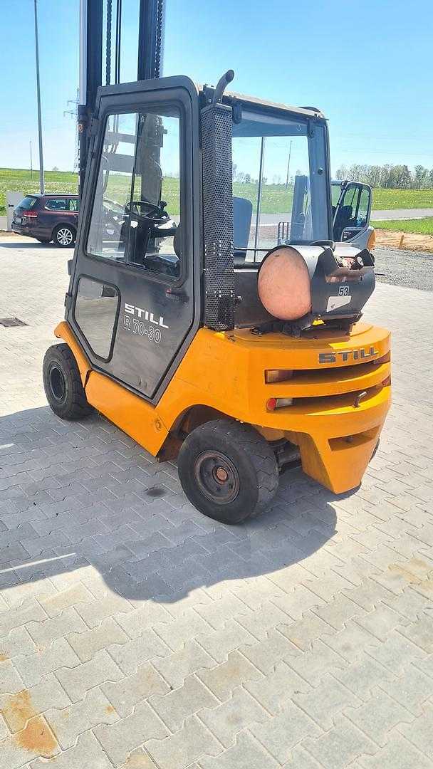 Used Forklift STILL R70-30 mit Video 4 ratų šakinis krautuvas (Image 7) Used Forklift STILL R70-30 mit Video 4 ratų šakinis krautuvas (Image 7)