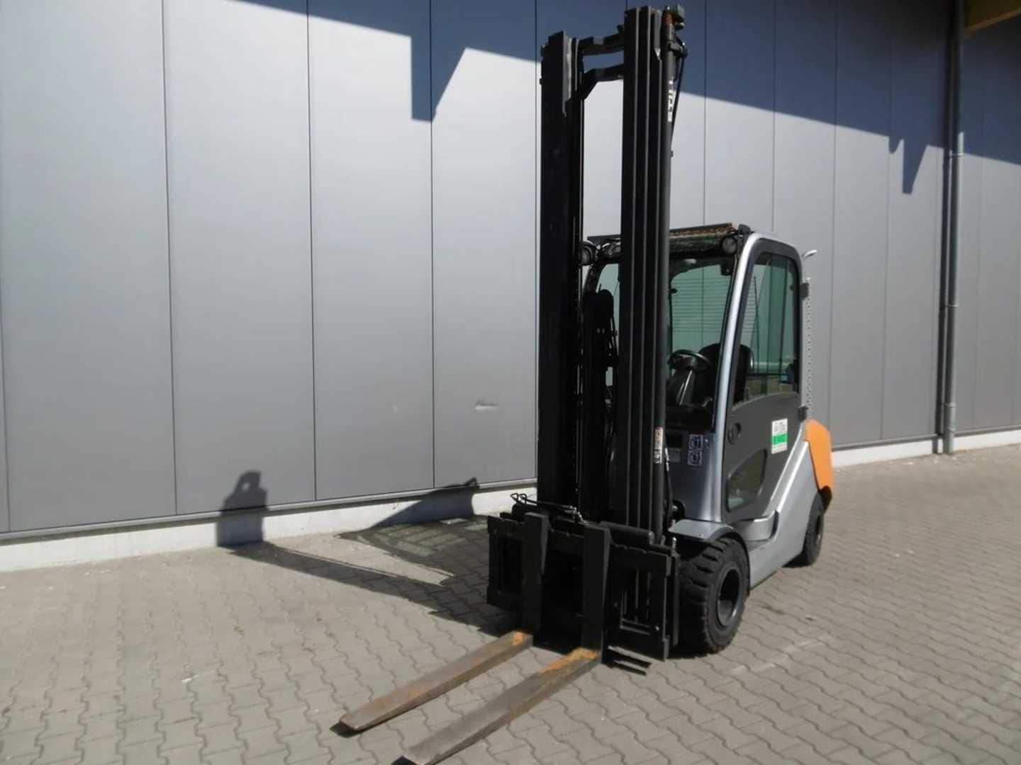 Used Forklift STILL RX 70-35T/7328 2008 4 ratų šakinis krautuvas (Image 7) Used Forklift STILL RX 70-35T/7328 2008 4 ratų šakinis krautuvas (Image 7)