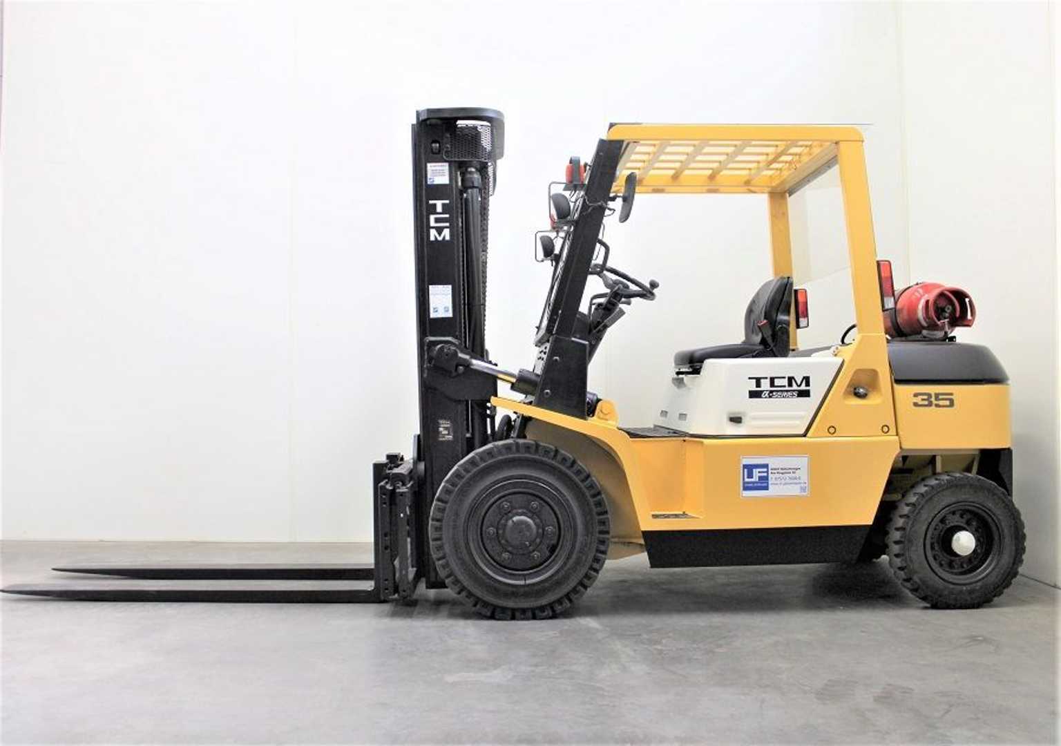 Used Forklift TCM FG 35 N7T 4 ratų šakinis krautuvas (Image 1) Used Forklift TCM FG 35 N7T 4 ratų šakinis krautuvas (Image 1)