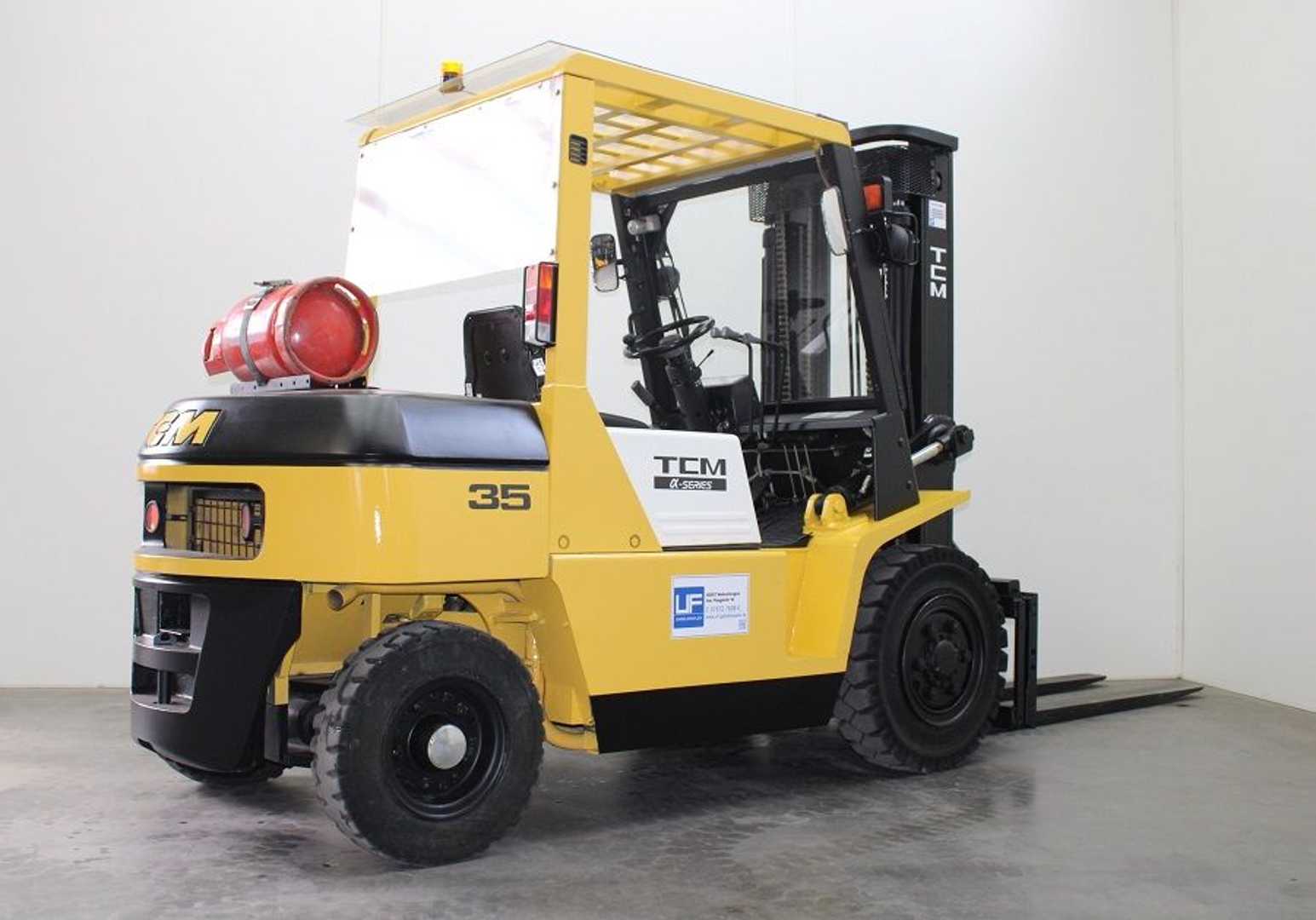 Used Forklift TCM FG 35 N7T 4 ratų šakinis krautuvas (Image 5) Used Forklift TCM FG 35 N7T 4 ratų šakinis krautuvas (Image 5)