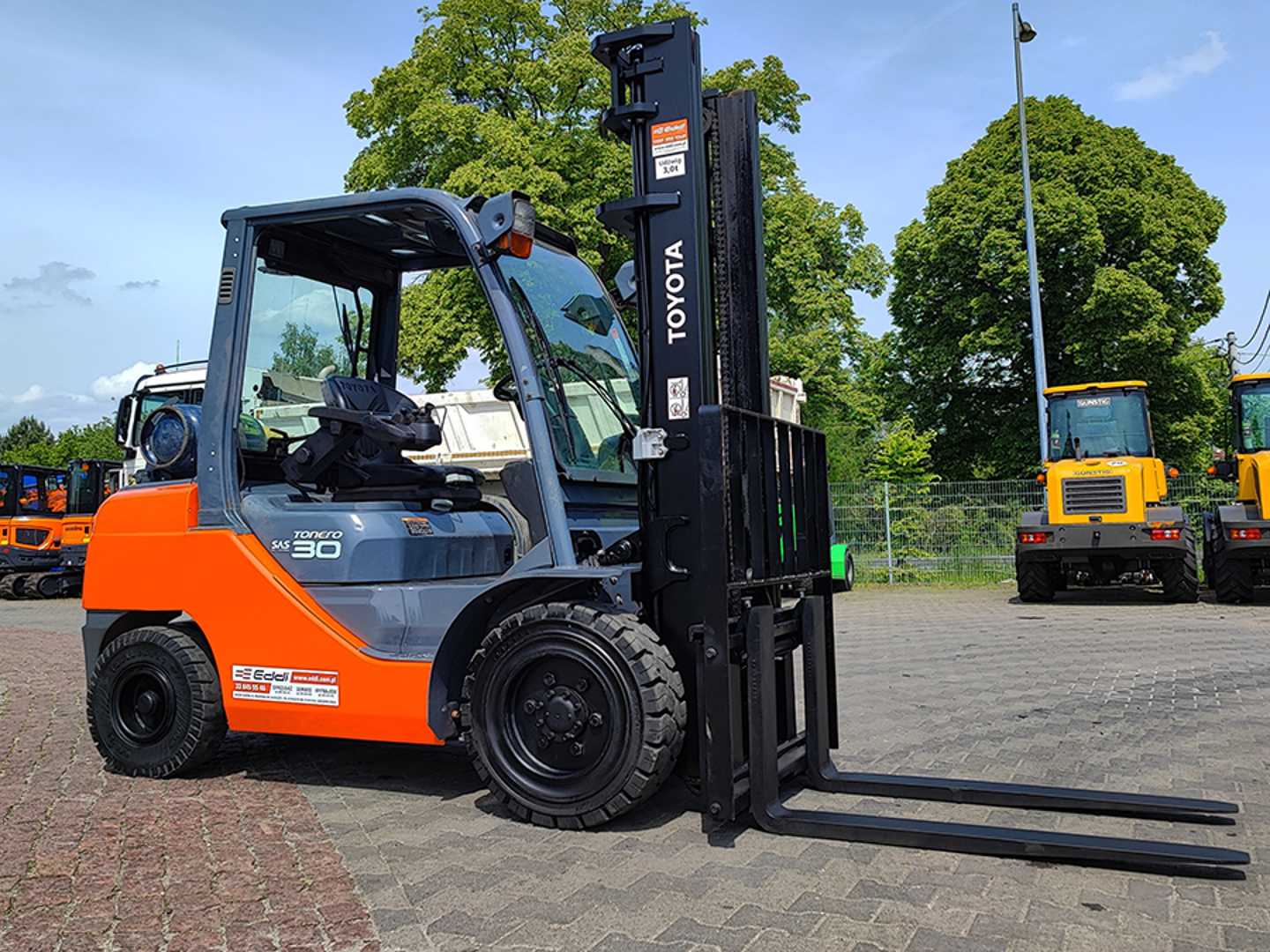 Used Forklift Toyota 02-8FGF30 4 ratų šakinis krautuvas (Image 1)