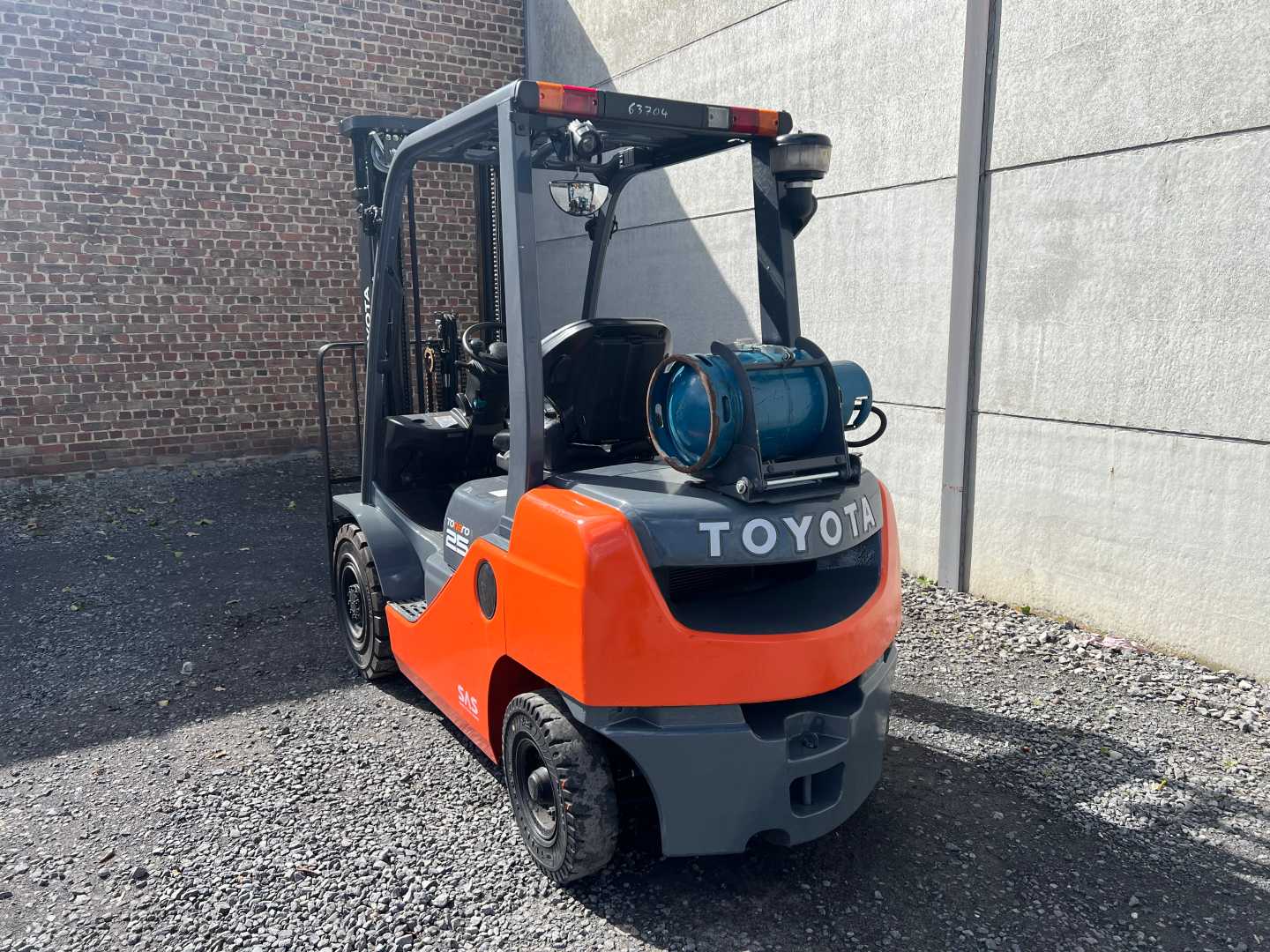 Used Forklift Toyota 02-8FGF25 4 ratų šakinis krautuvas (Image 4) Used Forklift Toyota 02-8FGF25 4 ratų šakinis krautuvas (Image 4)