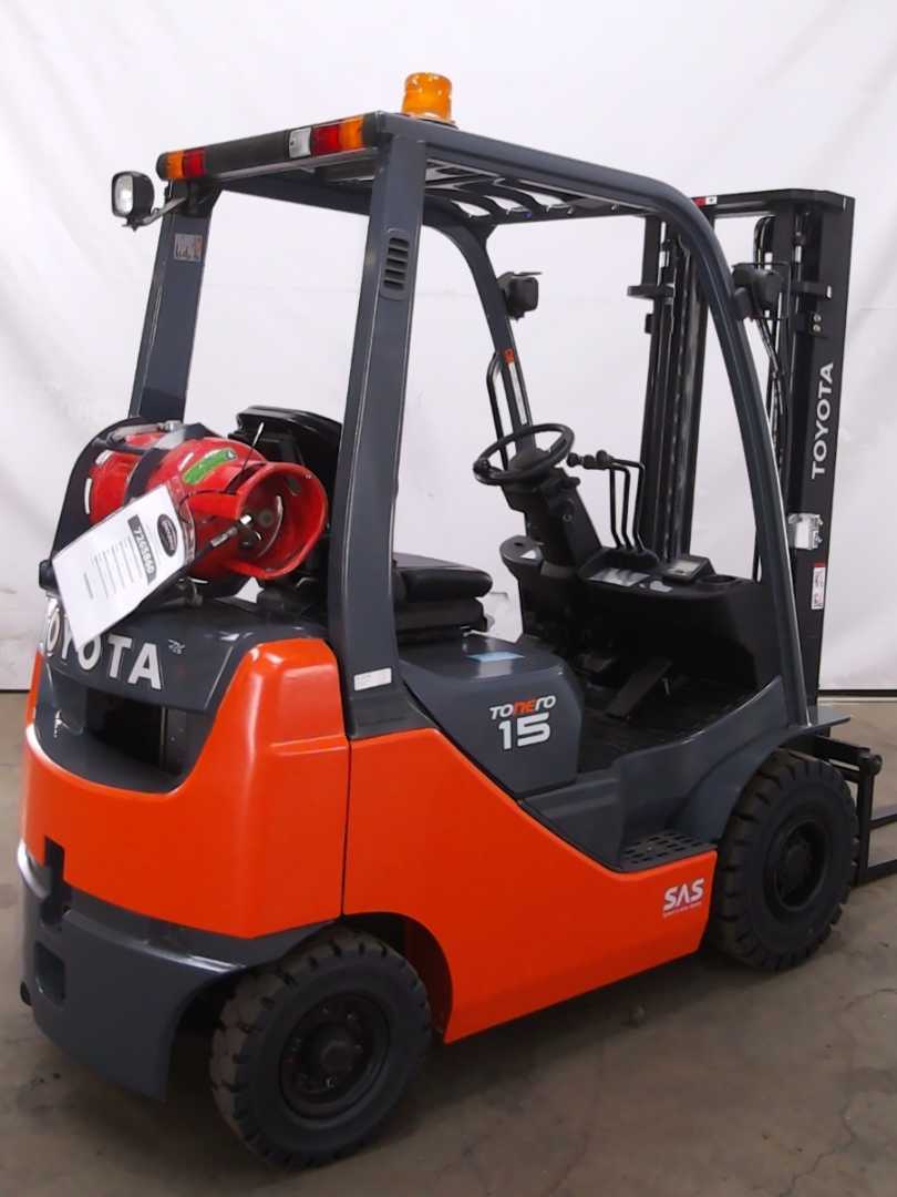 Used Forklift Toyota 02-8FGF15 4 ratų šakinis krautuvas (Image 2) Used Forklift Toyota 02-8FGF15 4 ratų šakinis krautuvas (Image 2)