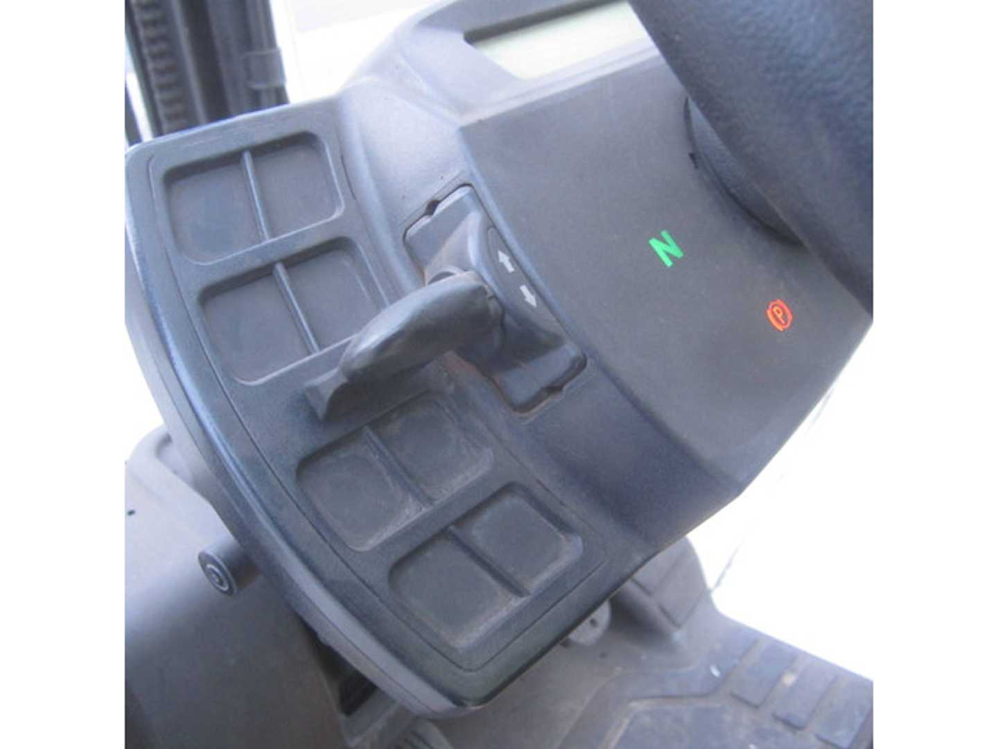 Used Forklift Yale GLP20LX 4 ratų šakinis krautuvas (Image 9) Used Forklift Yale GLP20LX 4 ratų šakinis krautuvas (Image 9)