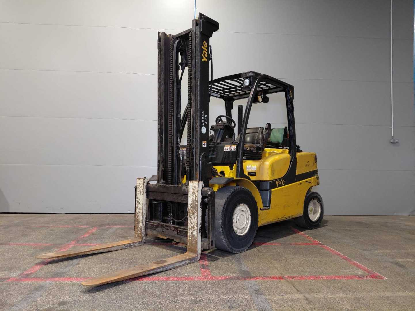Used Forklift Yale GLP45VX6 4 ratų šakinis krautuvas (Image 11) Used Forklift Yale GLP45VX6 4 ratų šakinis krautuvas (Image 11)