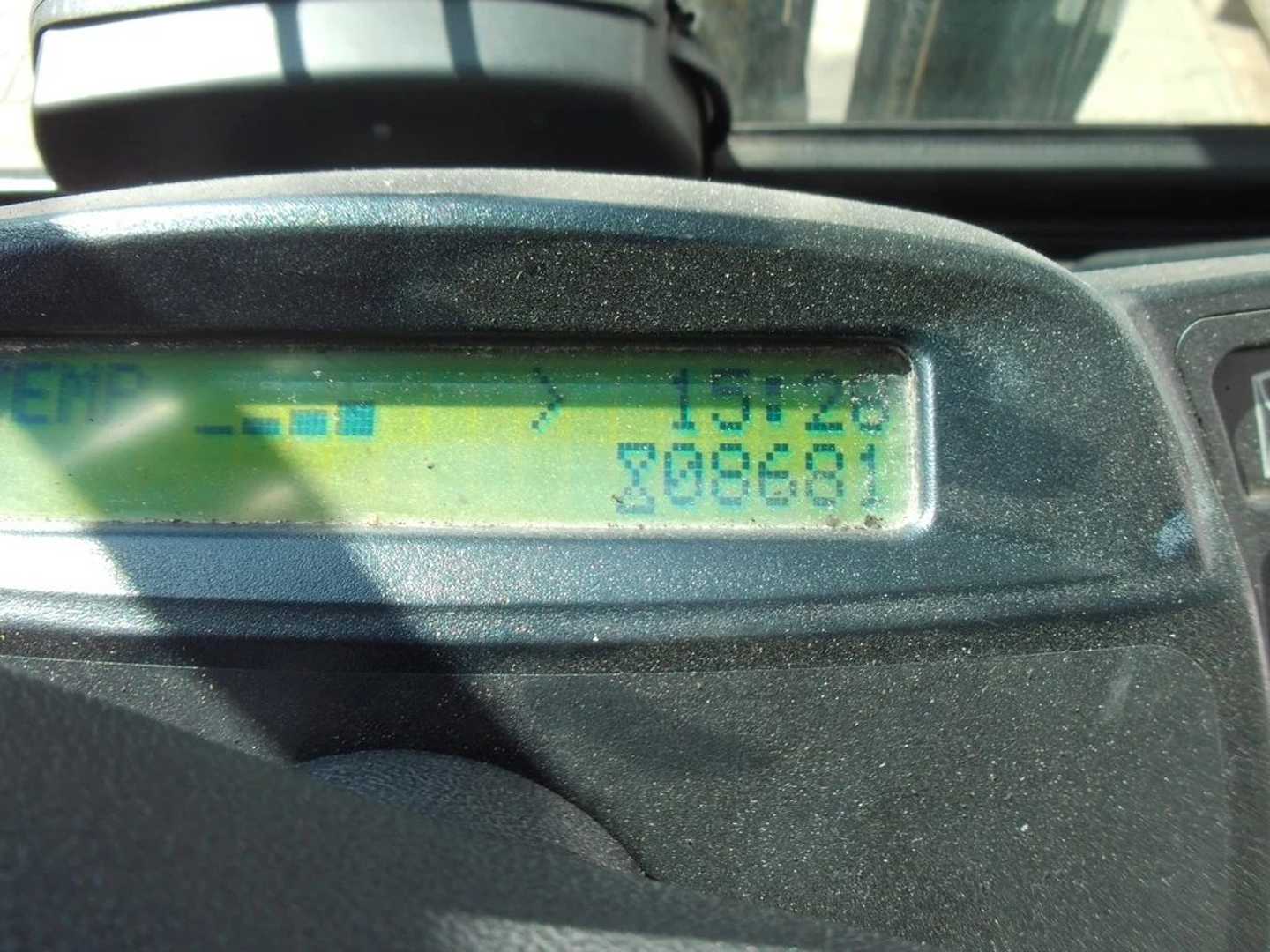Used Forklift Yale GLP 20 SVX E2175 4 ratų šakinis krautuvas (Image 3) Used Forklift Yale GLP 20 SVX E2175 4 ratų šakinis krautuvas (Image 3)