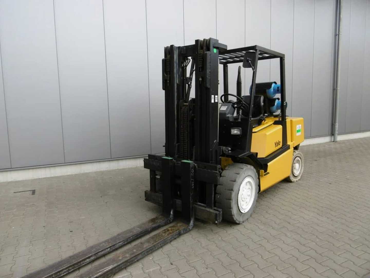 Used Forklift Yale GLP 50MFE 2348 1999 4 ratų šakinis krautuvas (Image 7) Used Forklift Yale GLP 50MFE 2348 1999 4 ratų šakinis krautuvas (Image 7)