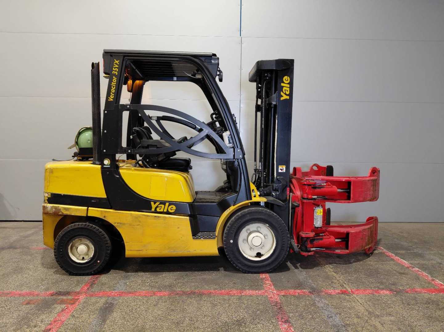 Used Forklift Yale GLP35VX 4 ratų šakinis krautuvas (Image 18) Used Forklift Yale GLP35VX 4 ratų šakinis krautuvas (Image 18)