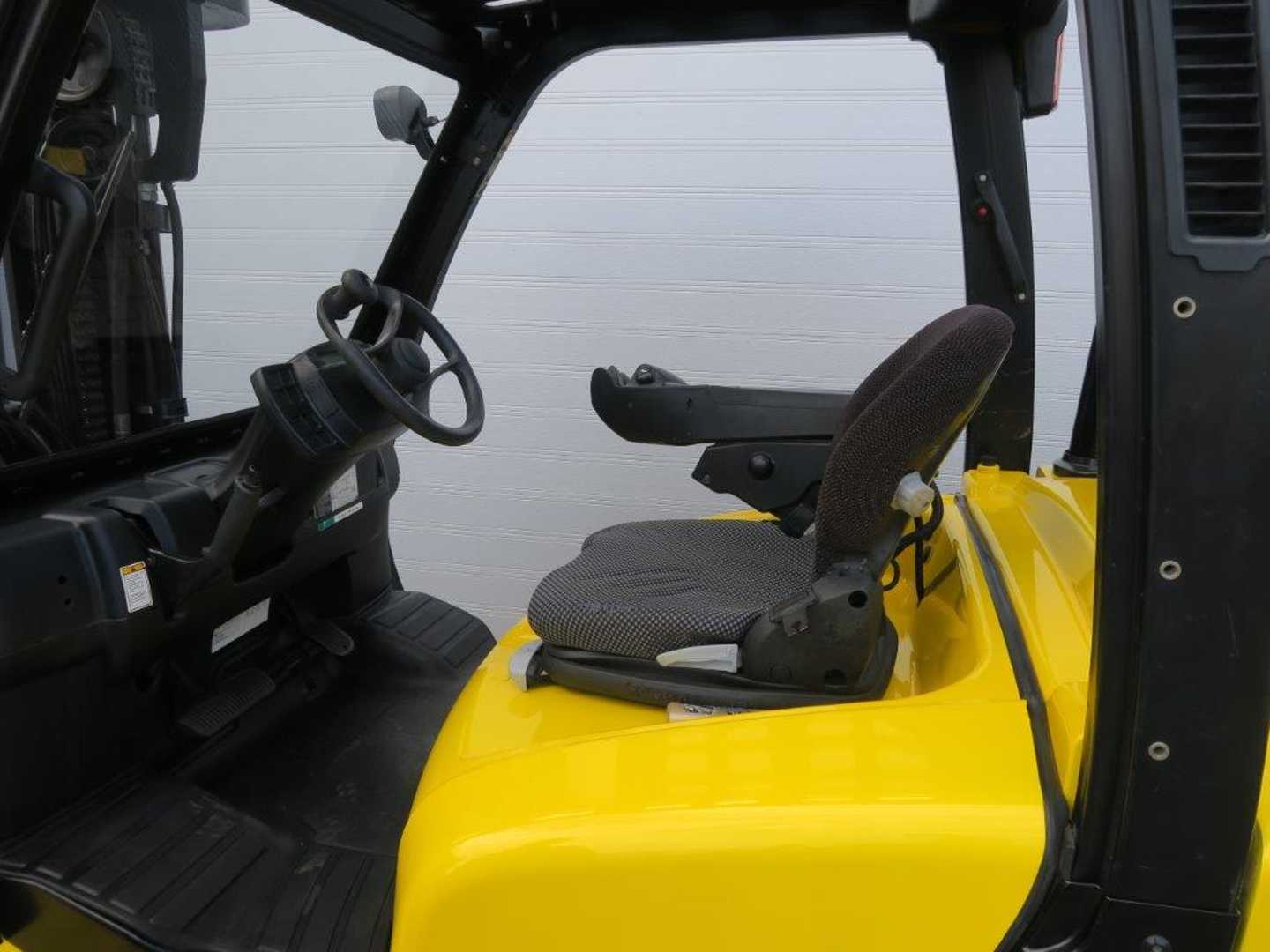Used Forklift Yale GLP50VX TRIPLEX Container-Indoor-Stapler 4 ratų šakinis krautuvas (Image 6) Used Forklift Yale GLP50VX TRIPLEX Container-Indoor-Stapler 4 ratų šakinis krautuvas (Image 6)
