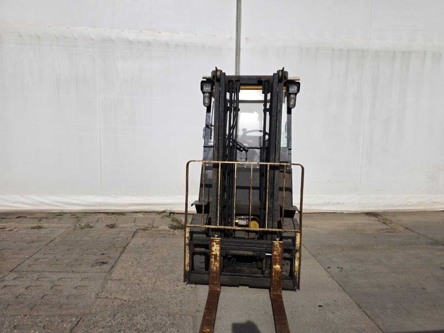 Used Forklift Yale GLP25RF 4 ratų šakinis krautuvas (Image 4) Used Forklift Yale GLP25RF 4 ratų šakinis krautuvas (Image 4)
