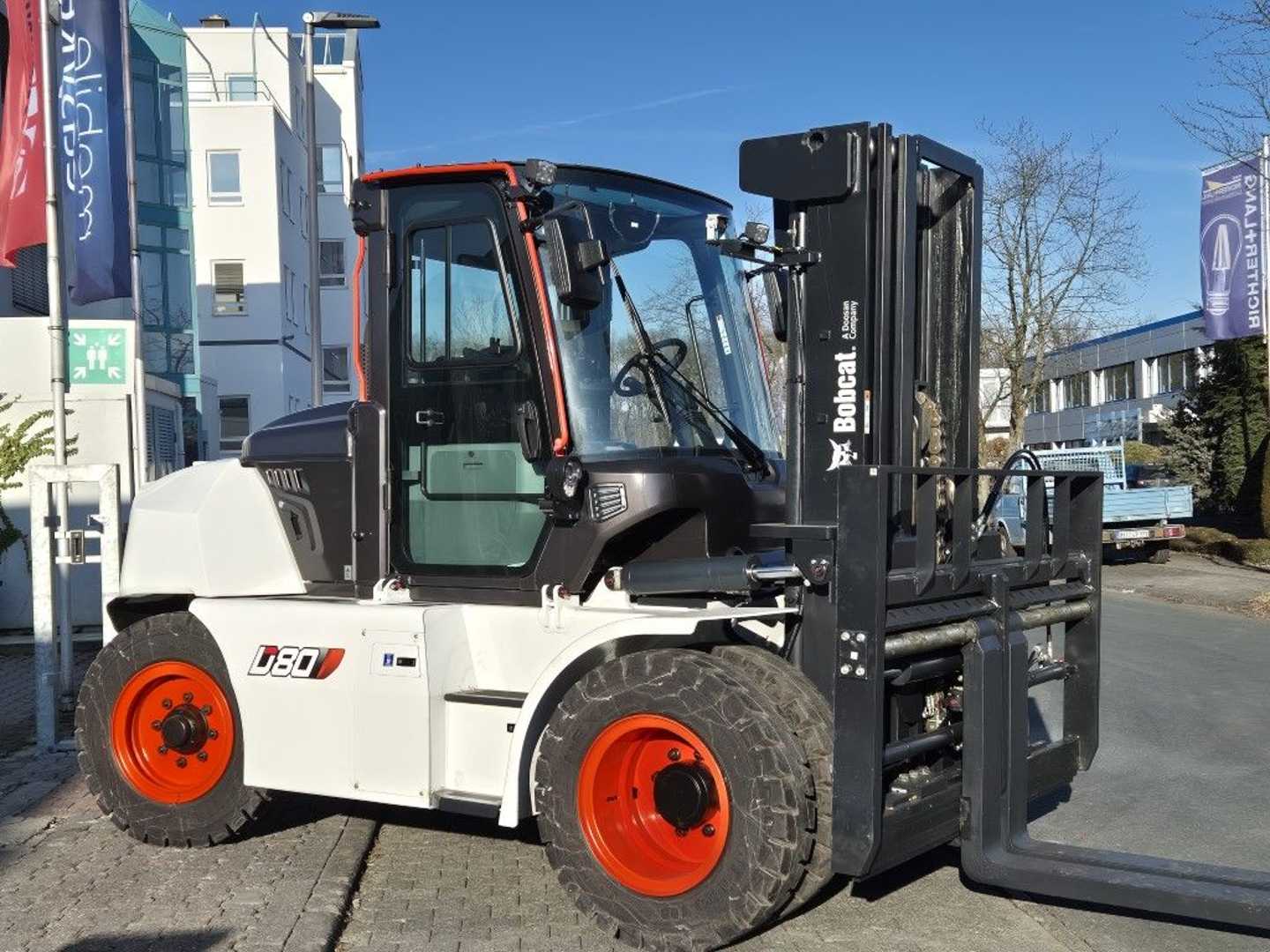 Used Forklift Bobcat D 80 S - 9 4 ratų šakinis krautuvas (Image 10) Used Forklift Bobcat D 80 S - 9 4 ratų šakinis krautuvas (Image 10)