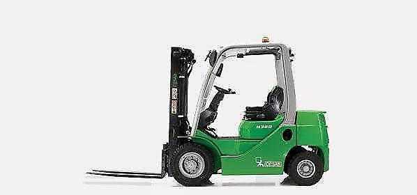 Used Forklift Cesab M330DV 4 ratų šakinis krautuvas (Image 1) Used Forklift Cesab M330DV 4 ratų šakinis krautuvas (Image 1)