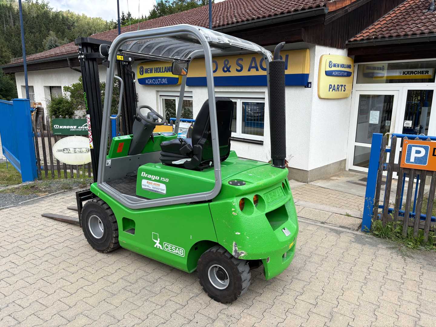 Used Forklift Cesab Drago 150 4 ratų šakinis krautuvas (Image 3) Used Forklift Cesab Drago 150 4 ratų šakinis krautuvas (Image 3)
