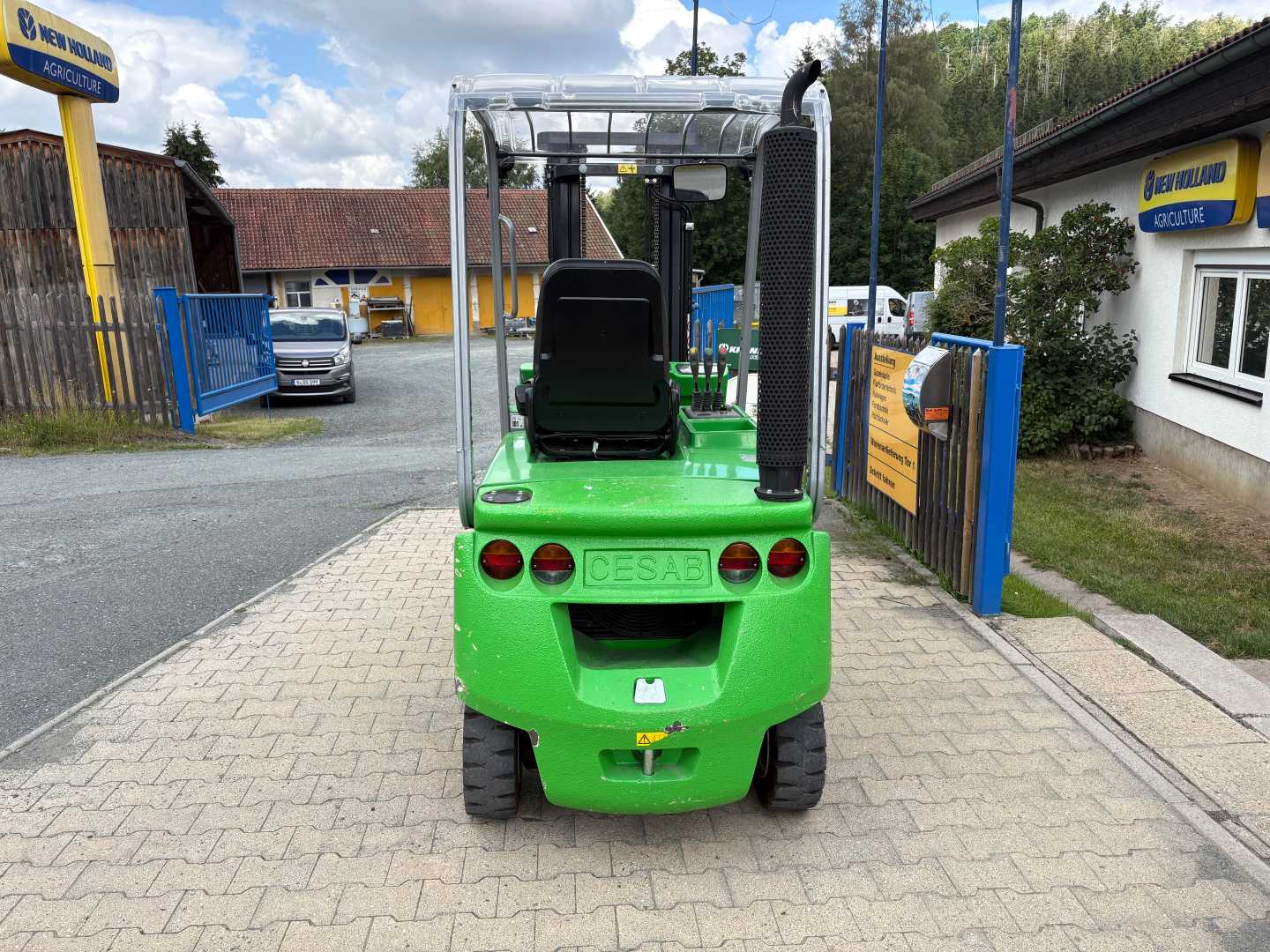 Used Forklift Cesab Drago 150 4 ratų šakinis krautuvas (Image 5) Used Forklift Cesab Drago 150 4 ratų šakinis krautuvas (Image 5)